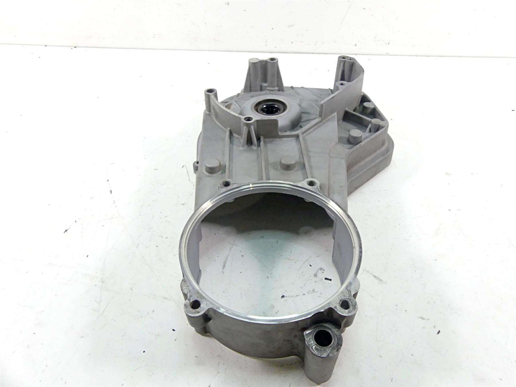 2006 Harley Touring FLHTCU SE E-Glide Inner Primary Drive Clutch Cover 60677-01C {{ shop.shopifyCountryName }} - Mototech271