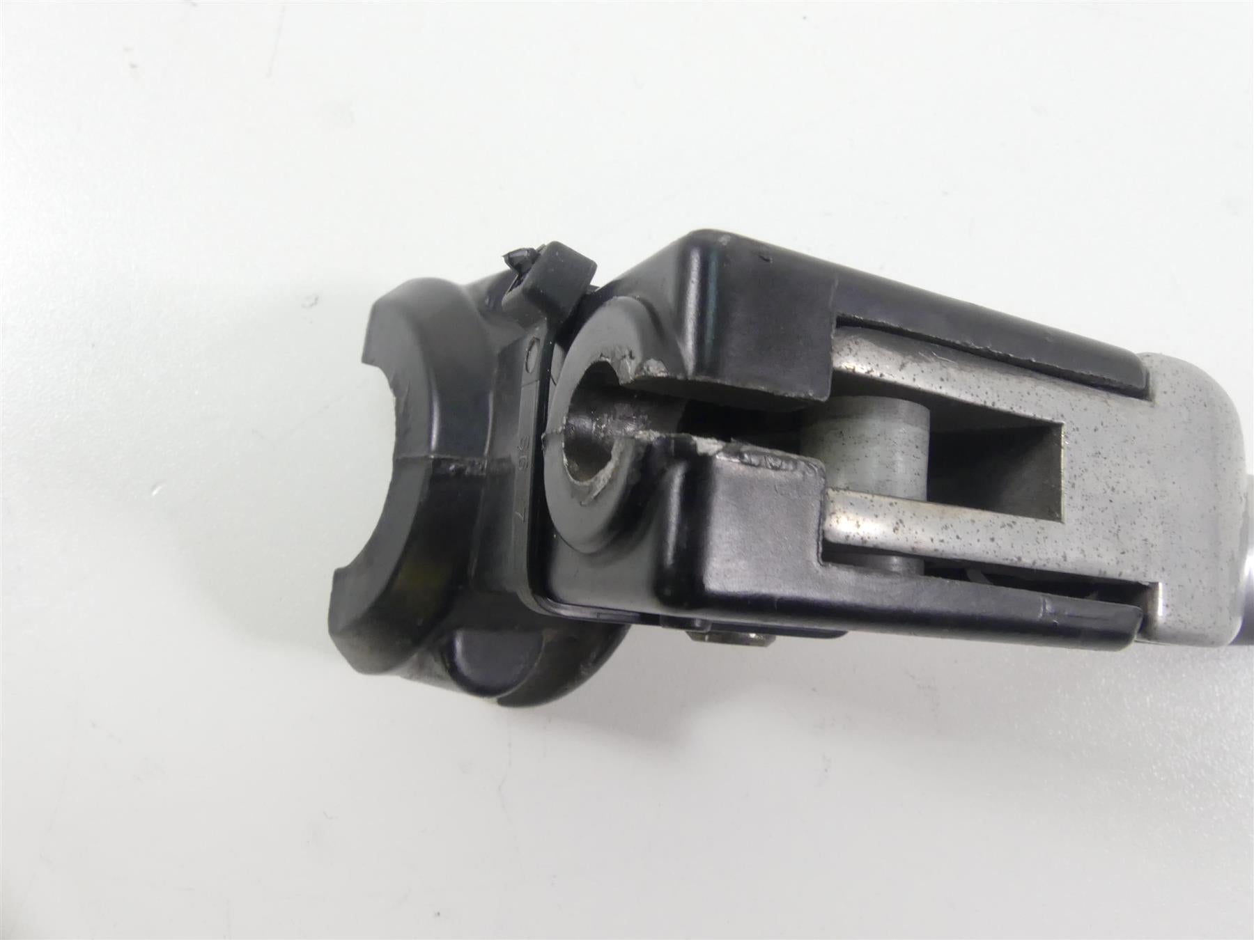 1995 Harley Touring FLHTCU Electra Glide Clutch Perch & Lever 38608-82B 45015-96 {{ shop.shopifyCountryName }} - Mototech271