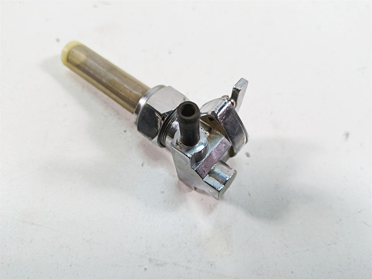 1990 Harley Sportster XLH883 XL883 Petcock Fuel Gas Petrol Valve 62169-81 {{ shop.shopifyCountryName }} - Mototech271