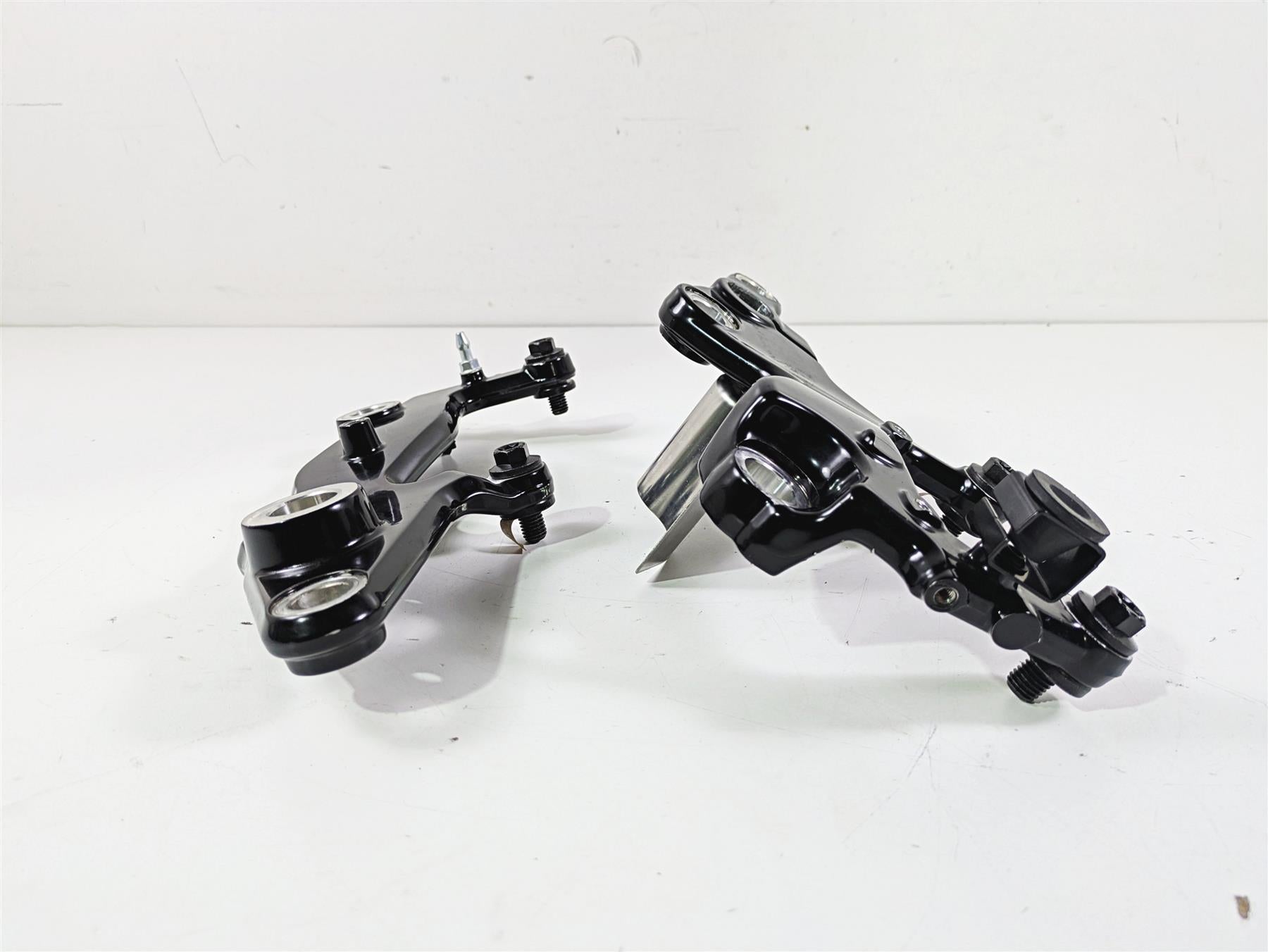 2024 Harley Sportster RH975 S Left Right Frame Mount Brackets 47200746 47200747 {{ shop.shopifyCountryName }} - Mototech271