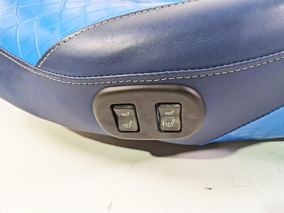 2011 Harley Touring FLHTCUSE CVO E-Glide Seat Blue Heated Alligator Skin 54112-11 {{ shop.shopifyCountryName }} - Mototech271