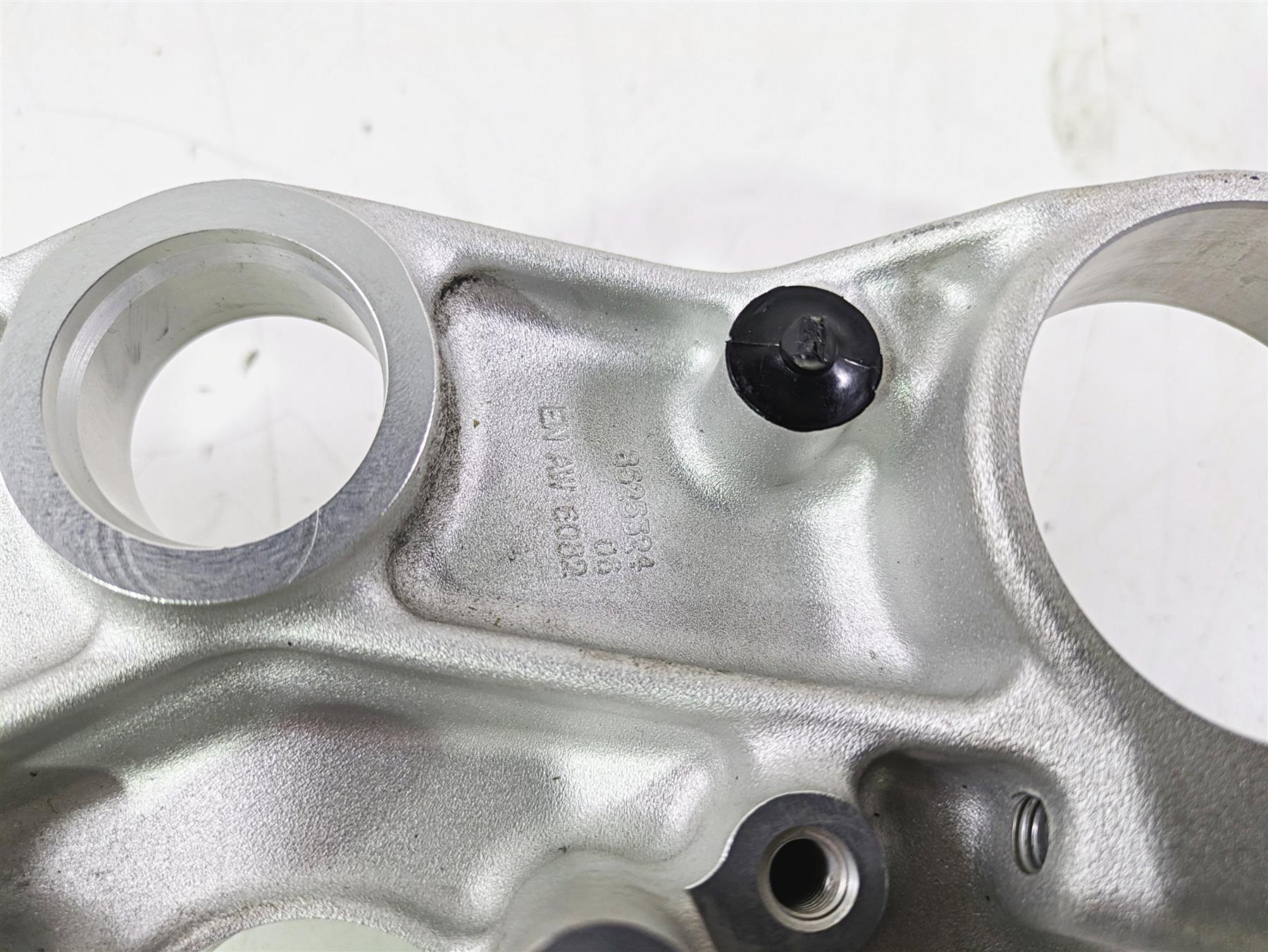 2016 BMW R1200RS K54 Upper Triple Tree Steering Clamp 31428525324 {{ shop.shopifyCountryName }} - Mototech271