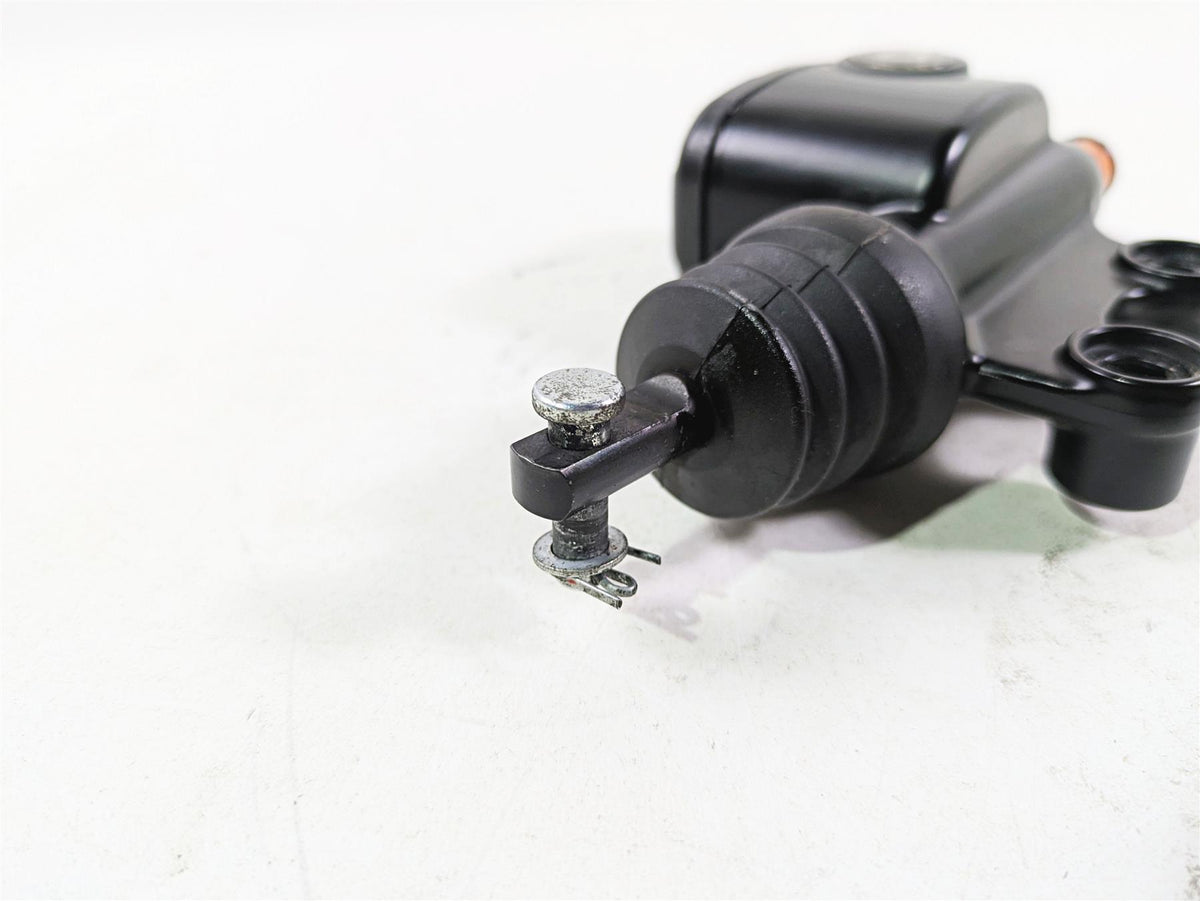 2015 Harley Touring FLHTKL Electra Glide Rear Brake Master Cylinder 41700028A {{ shop.shopifyCountryName }} - Mototech271