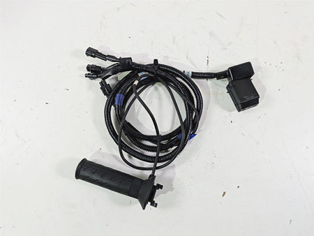 2020 Suzuki V-Strom 1050 XT Right Heated Grip + Wiring Set 57100-06822-000 {{ shop.shopifyCountryName }} - Mototech271