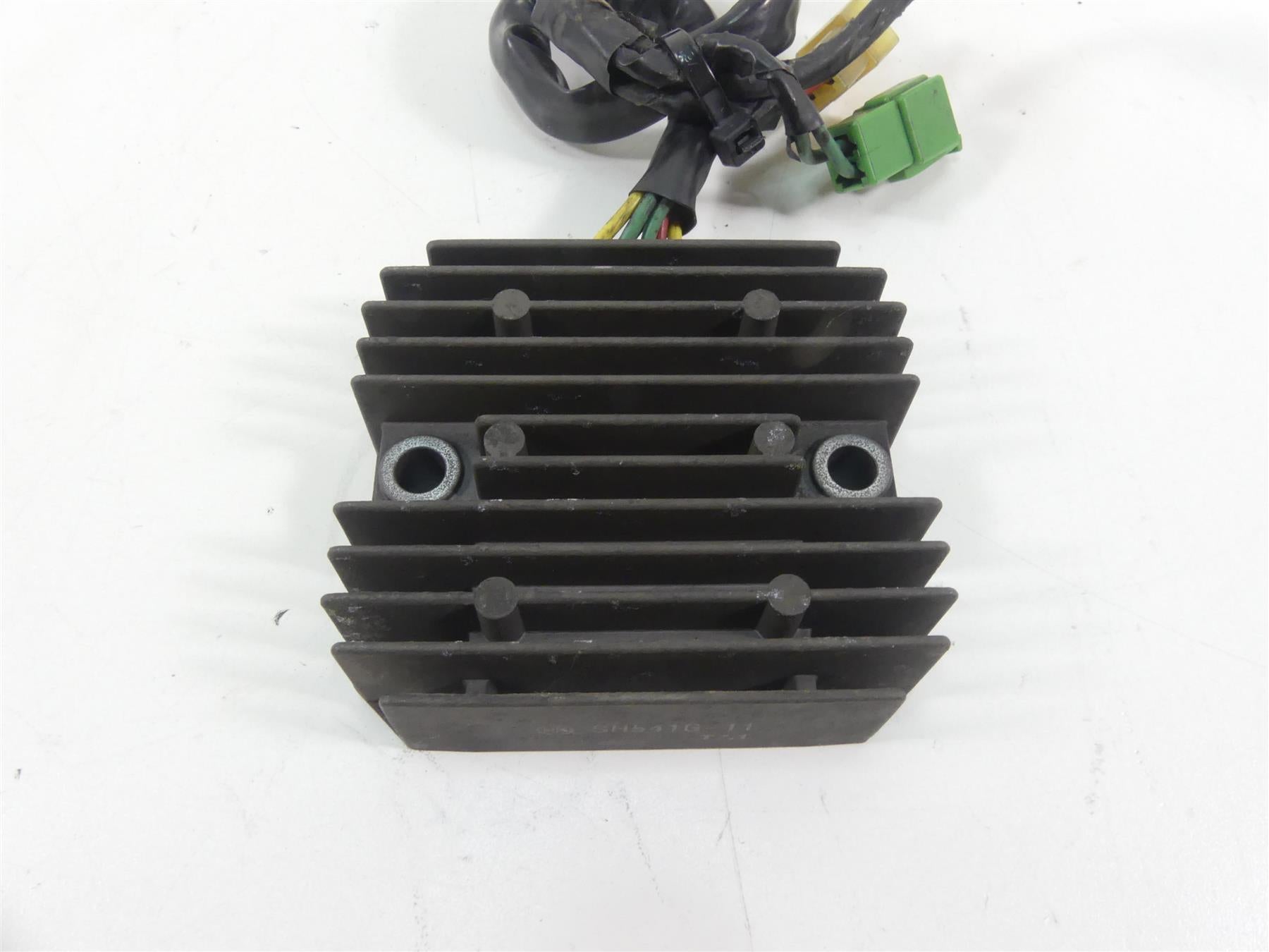 1998 Honda Shadow VT1100T Rectifier Voltage Regulator 31600-MAA-A10 SH541G-11 {{ shop.shopifyCountryName }} - Mototech271