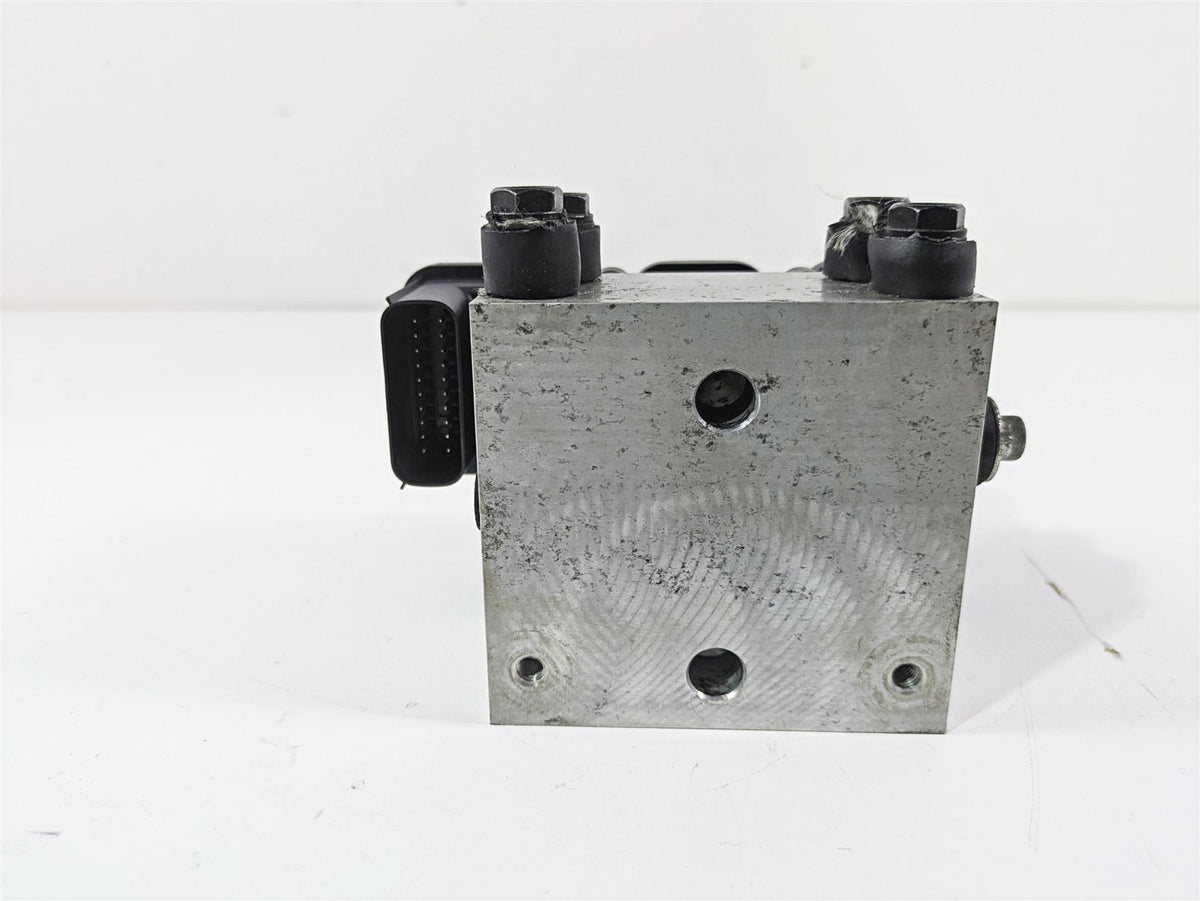 2010 Harley Touring FLHXSE CVO Street Glide Abs Brake Pump Module 40601-08A {{ shop.shopifyCountryName }} - Mototech271