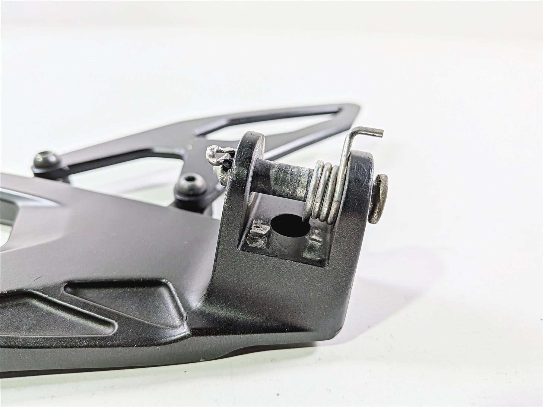 2016 Yamaha YZF R1 RN32 Front Left Foot Peg Mount 2CR-27442-00-00 {{ shop.shopifyCountryName }} - Mototech271