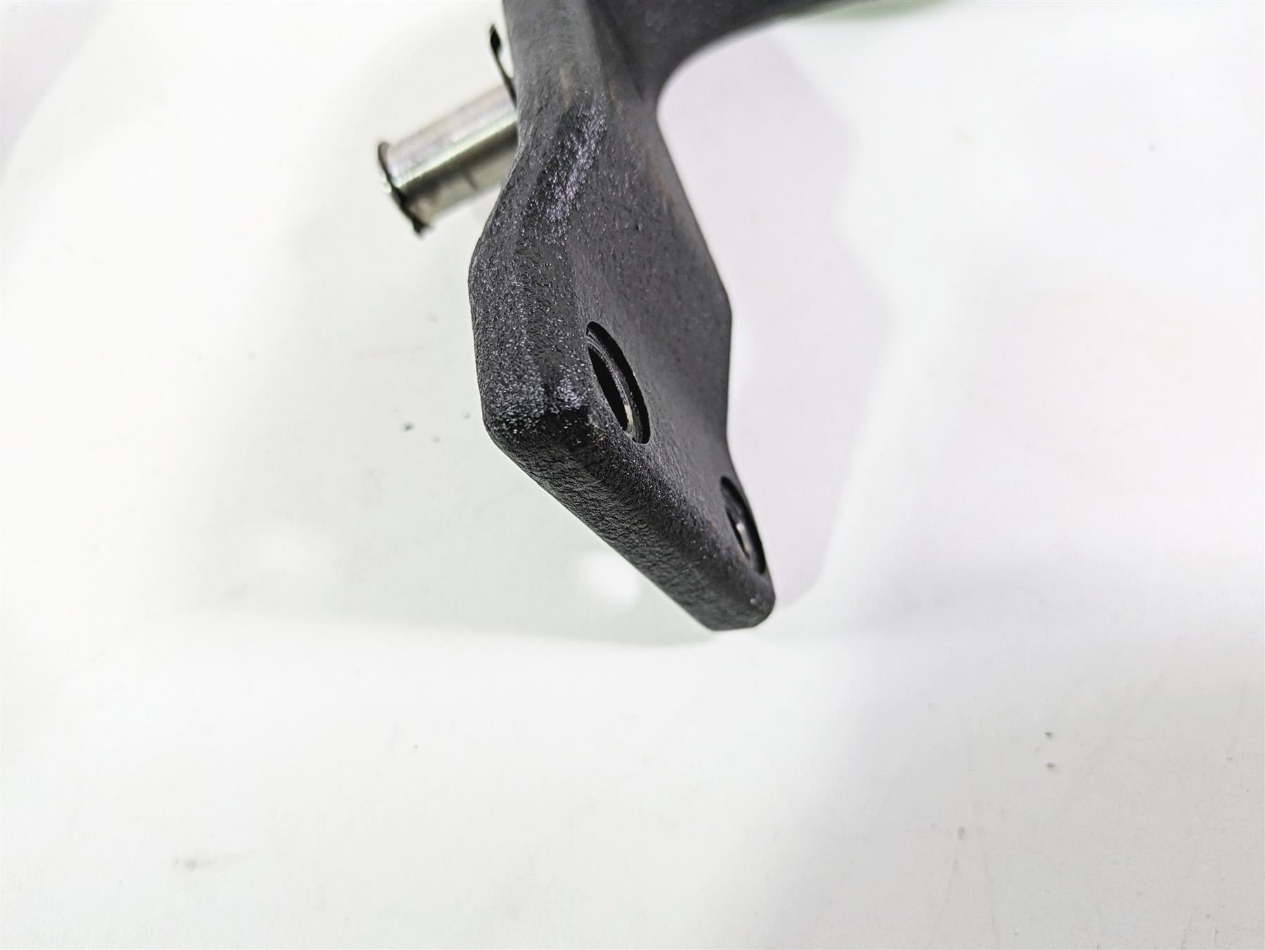 2017 Harley Dyna FXDB Street Bob Front Mid Control Foot Peg Mount Set 50667-07 {{ shop.shopifyCountryName }} - Mototech271