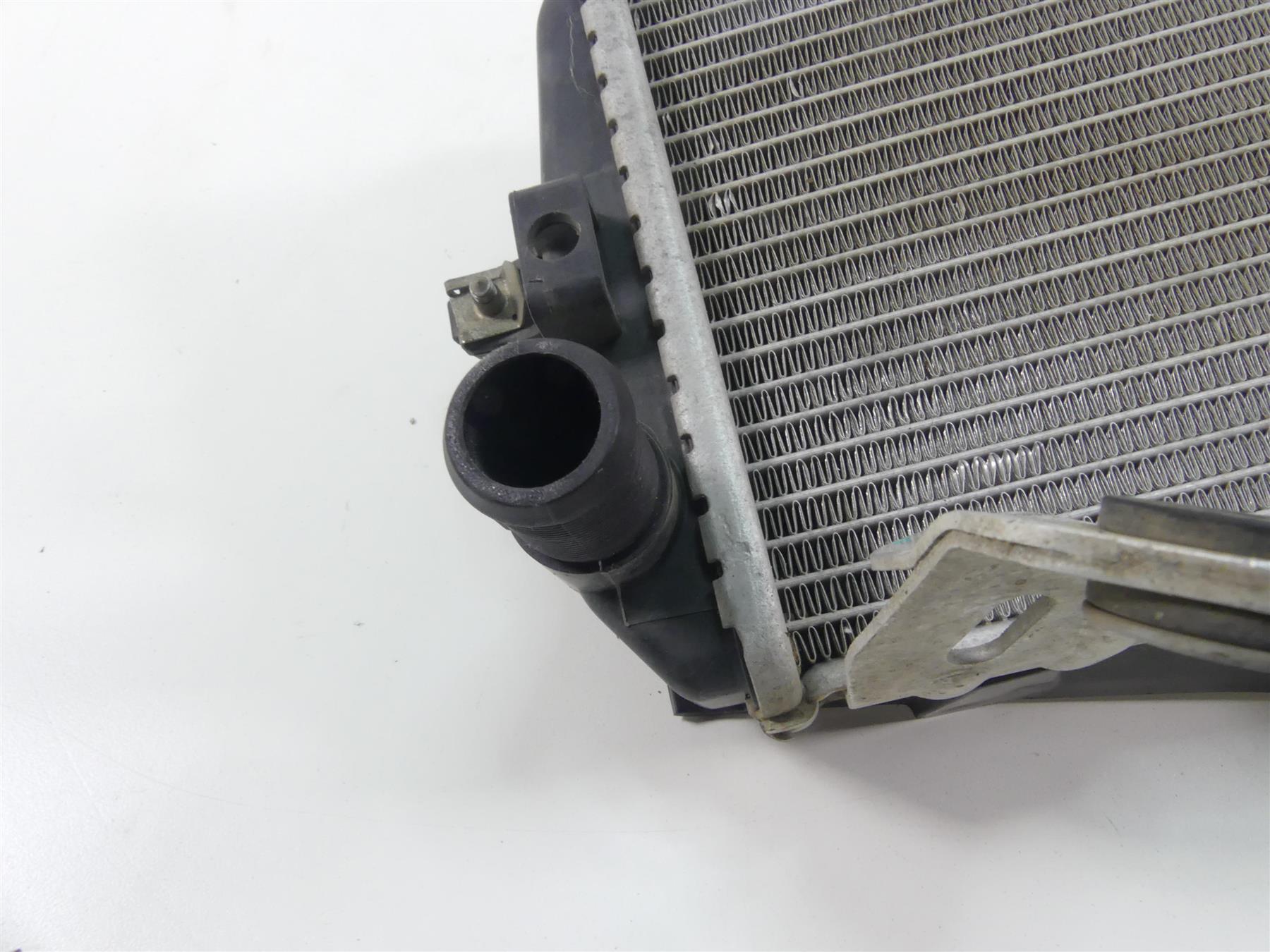 2019 BMW R1250GS K50 Left Side Radiator + Cover Set 17118546408 {{ shop.shopifyCountryName }} - Mototech271