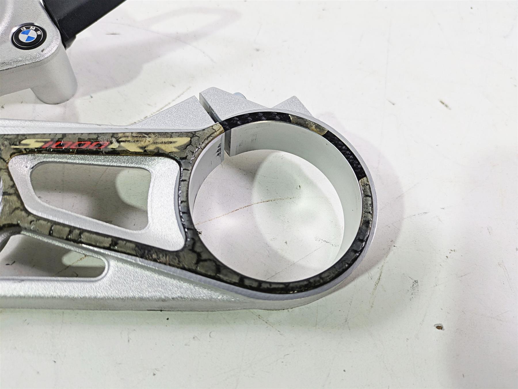 2017 BMW S1000RR K46 Upper Triple Tree Steering Clamp 31428549498 {{ shop.shopifyCountryName }} - Mototech271