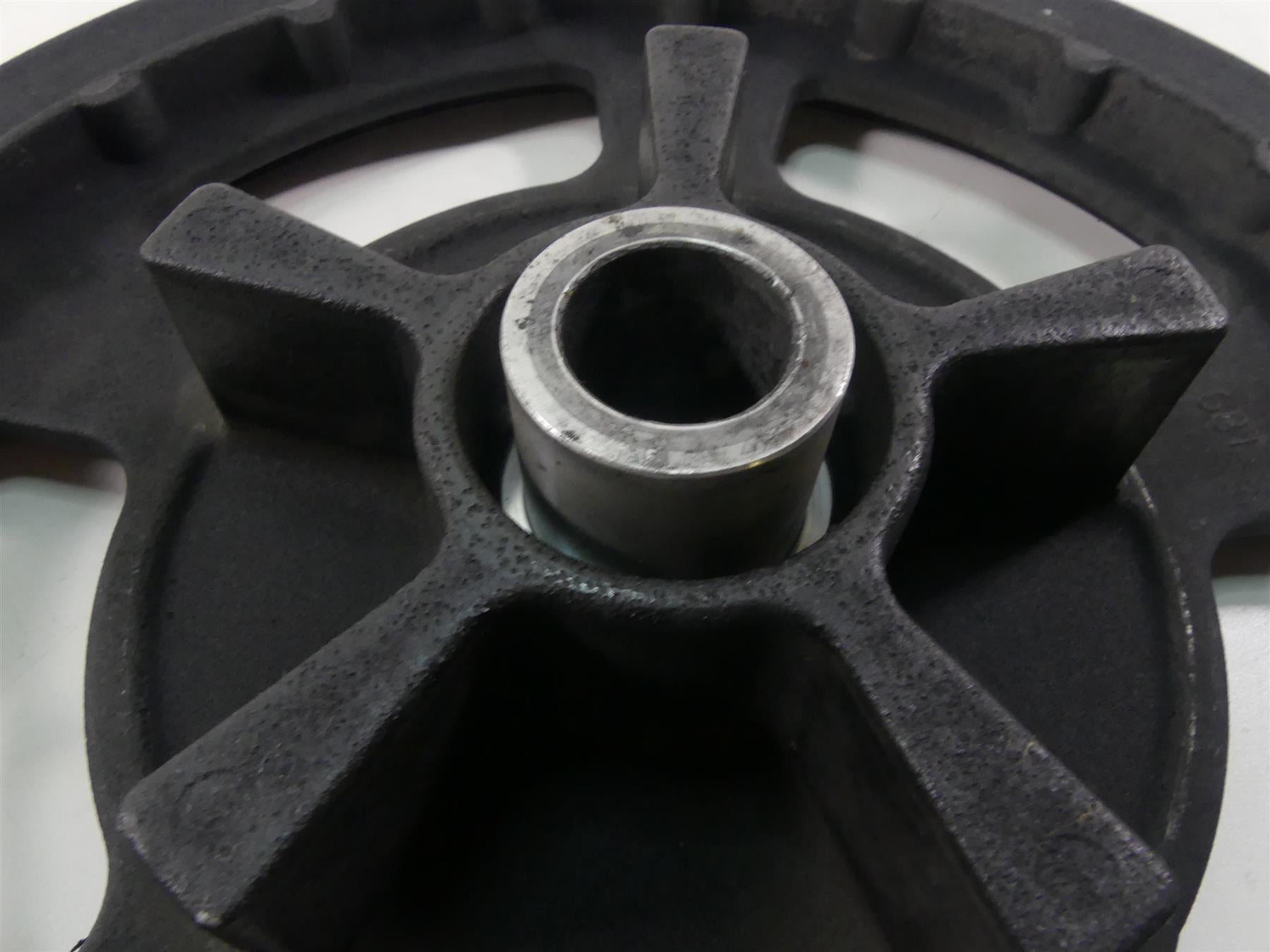 2013 Harley Touring FLHX Street Glide Rear Drive Belt Pulley 68T 1" 40217-09 {{ shop.shopifyCountryName }} - Mototech271