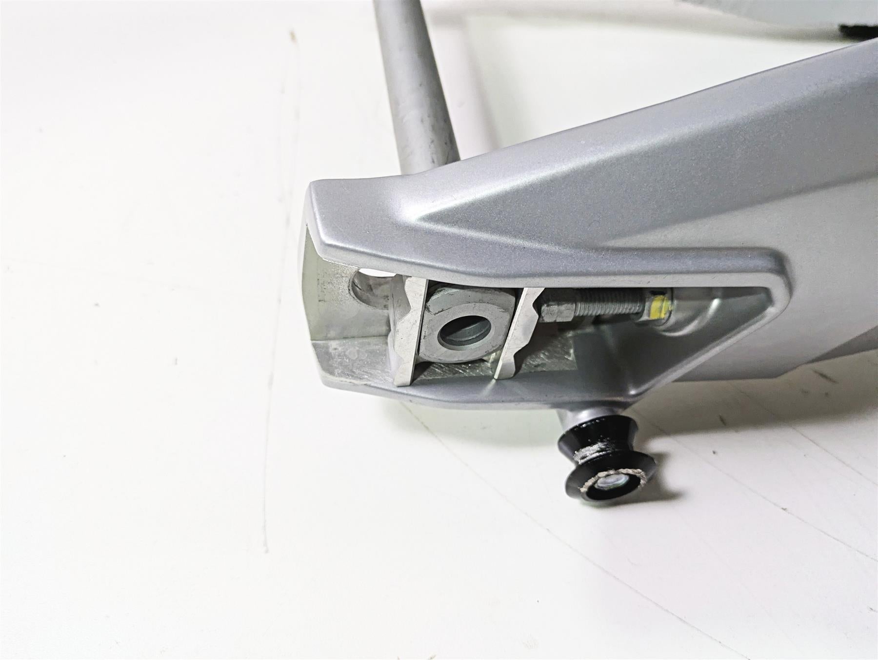 2021 Aprilia RS660 Rear Swingarm Swing Arm Fender Axle Set 2B007756 {{ shop.shopifyCountryName }} - Mototech271