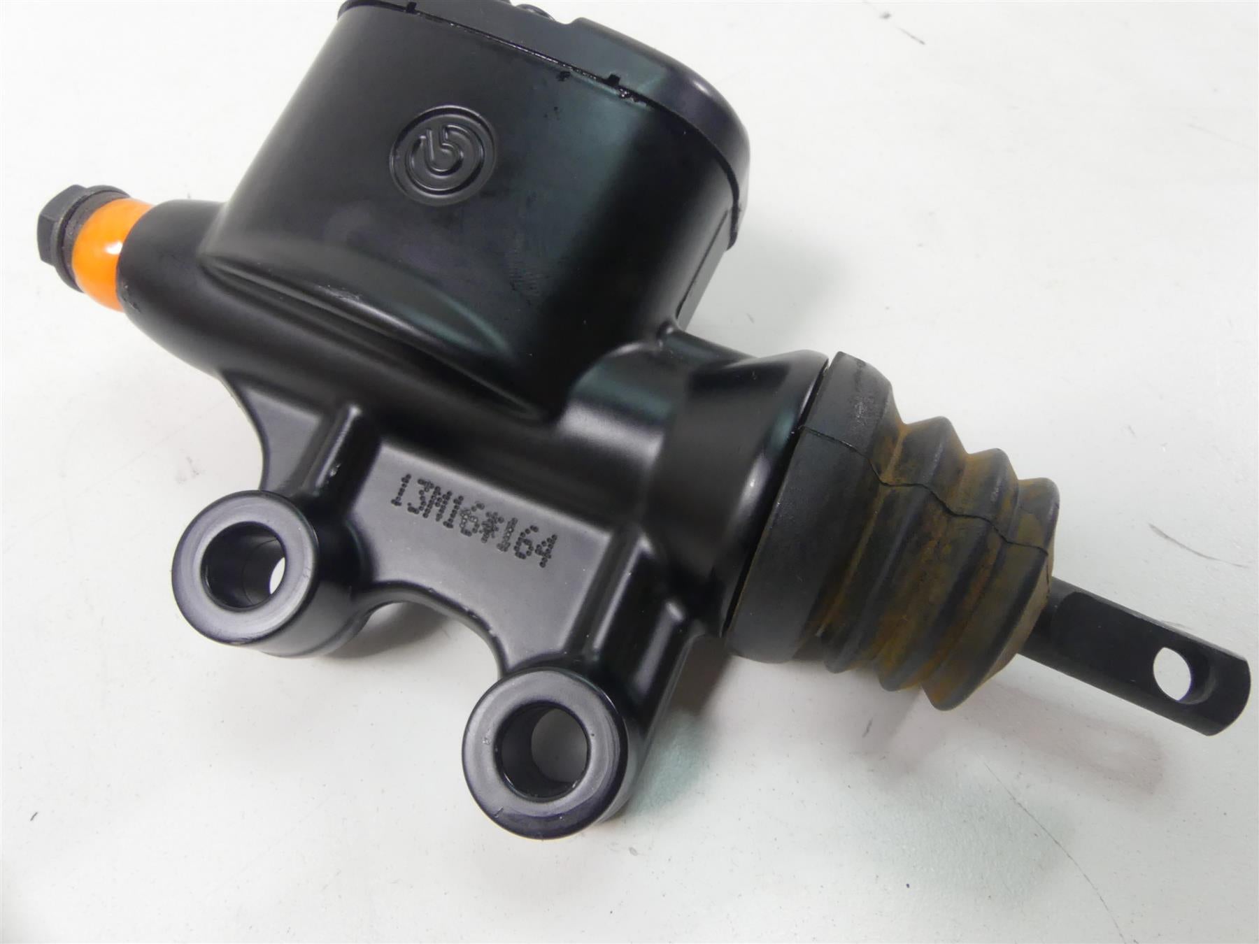 2014 Harley Touring FLHTK Electra Glide Rear Brake Master Cylinder 41700028A {{ shop.shopifyCountryName }} - Mototech271