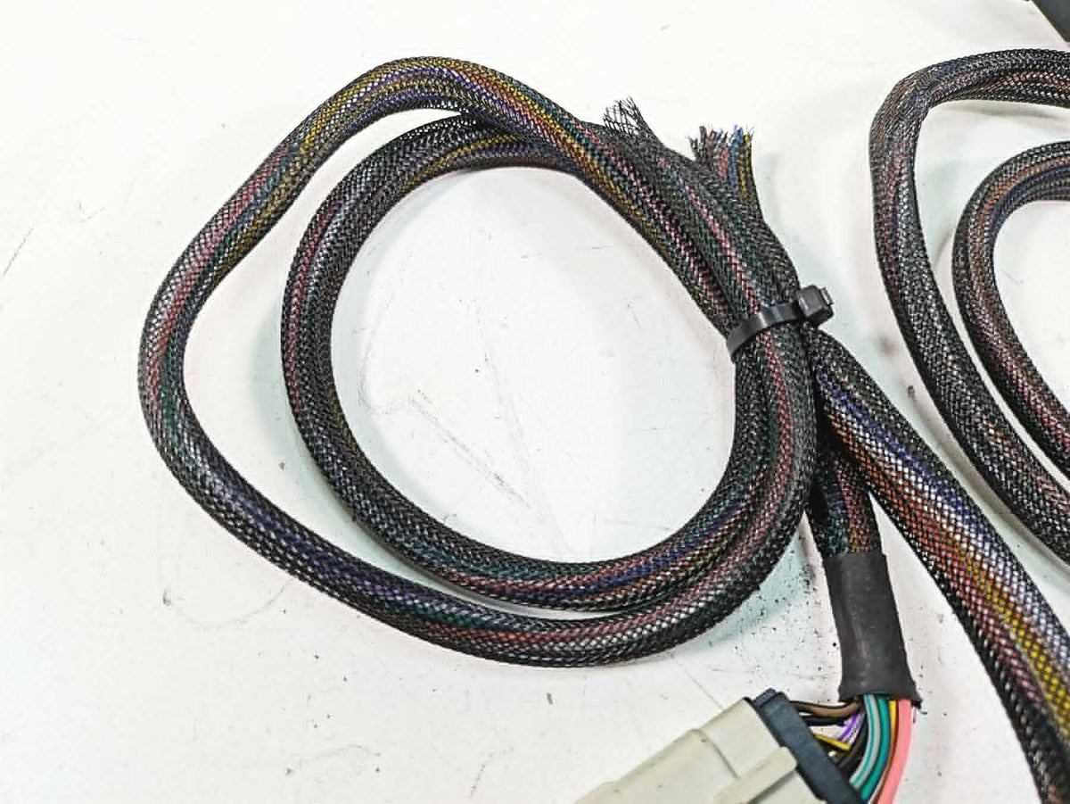2010 Harley Touring FLHTCU Electra Glide Chrome Control Switch Set Read 71682-06 {{ shop.shopifyCountryName }} - Mototech271