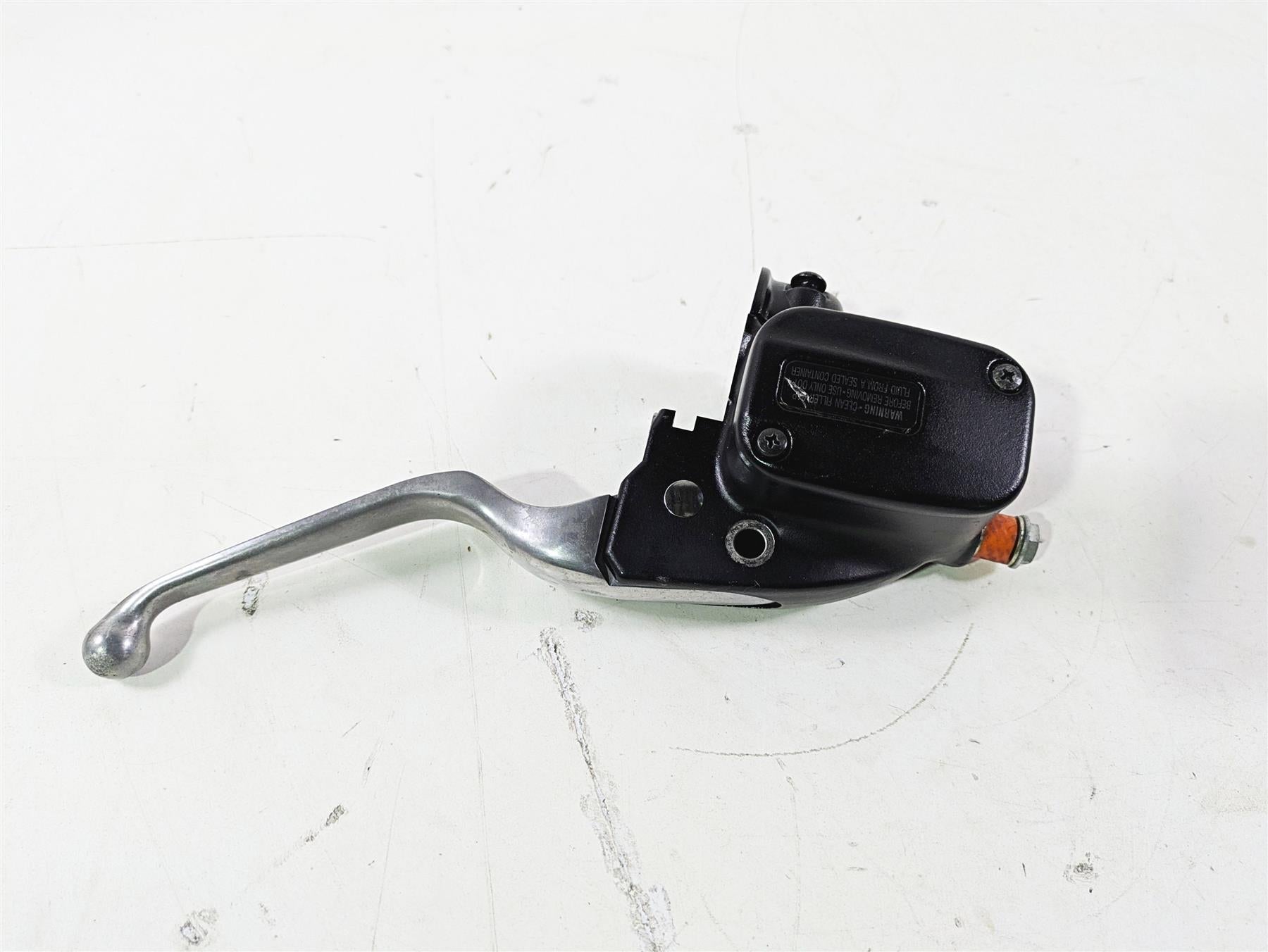 2017 Harley FLS Softail Slim Front Brake Master Cylinder 1/2" 41700233 {{ shop.shopifyCountryName }} - Mototech271