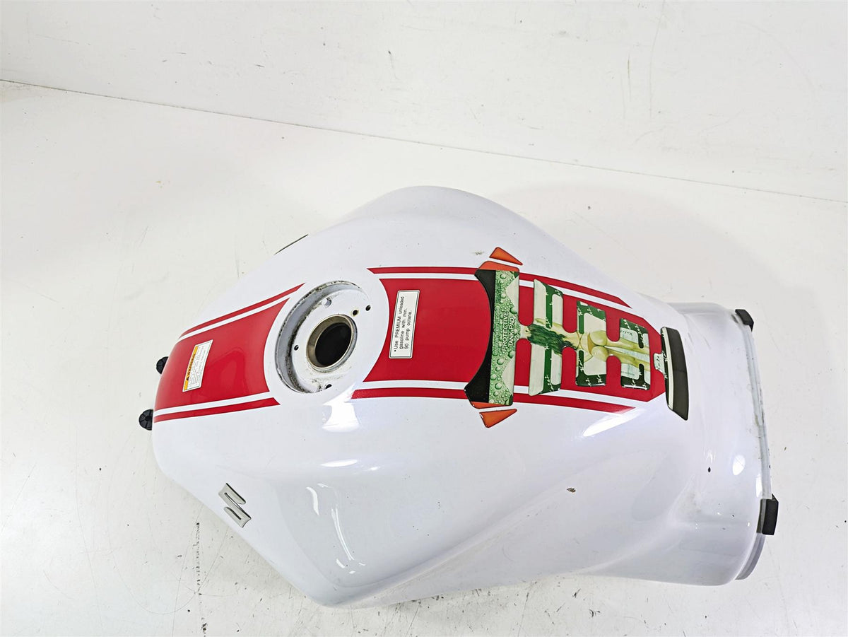 2018 Suzuki GSX1300 R Hayabusa Fuel Gas Petrol Tank Reservoir 44100-15H61 {{ shop.shopifyCountryName }} - Mototech271
