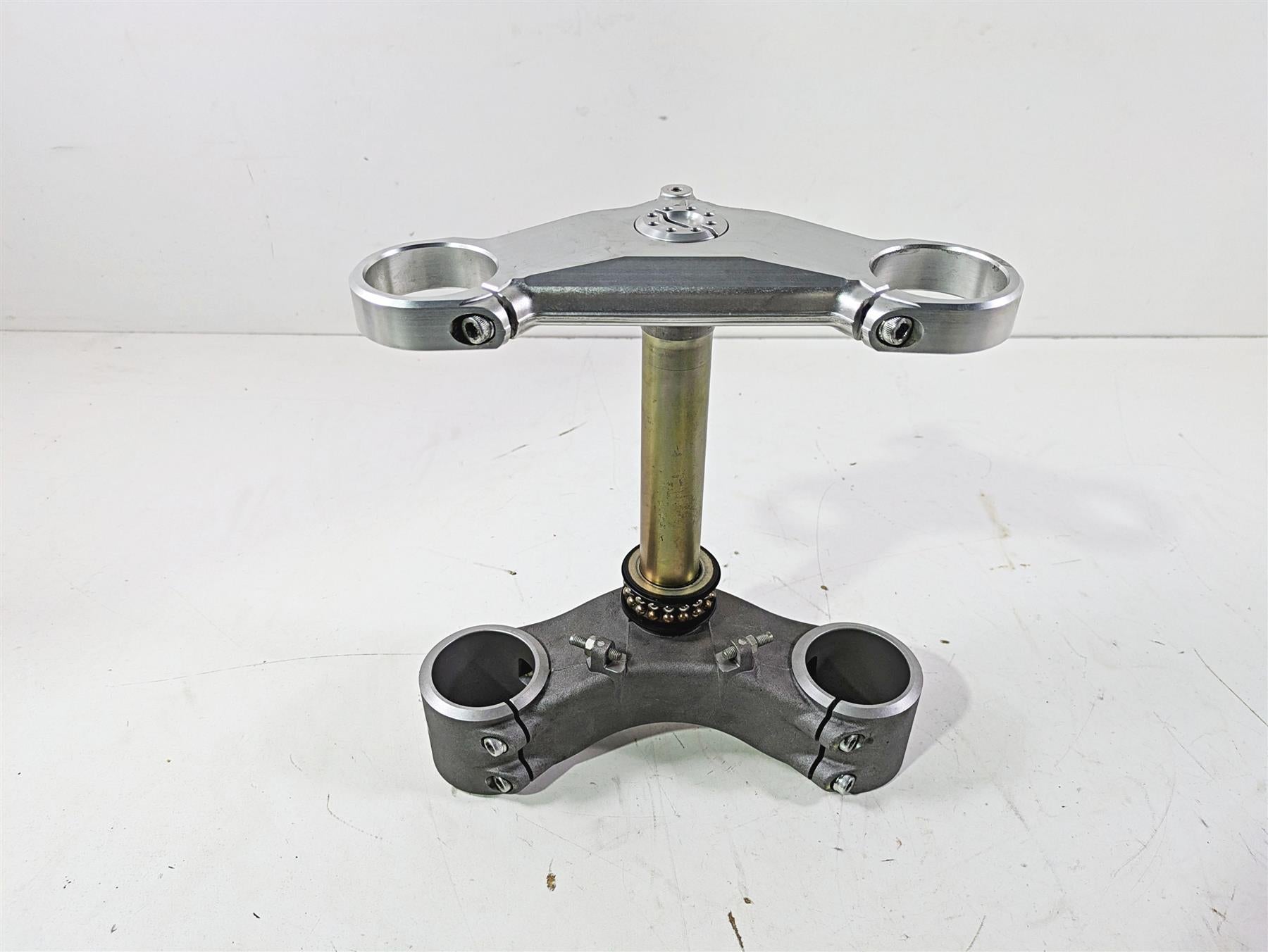 2008 Ducati SBK 1098 S Upper Lower Triple Tree Ohlins Set 34220331A 34110632A {{ shop.shopifyCountryName }} - Mototech271