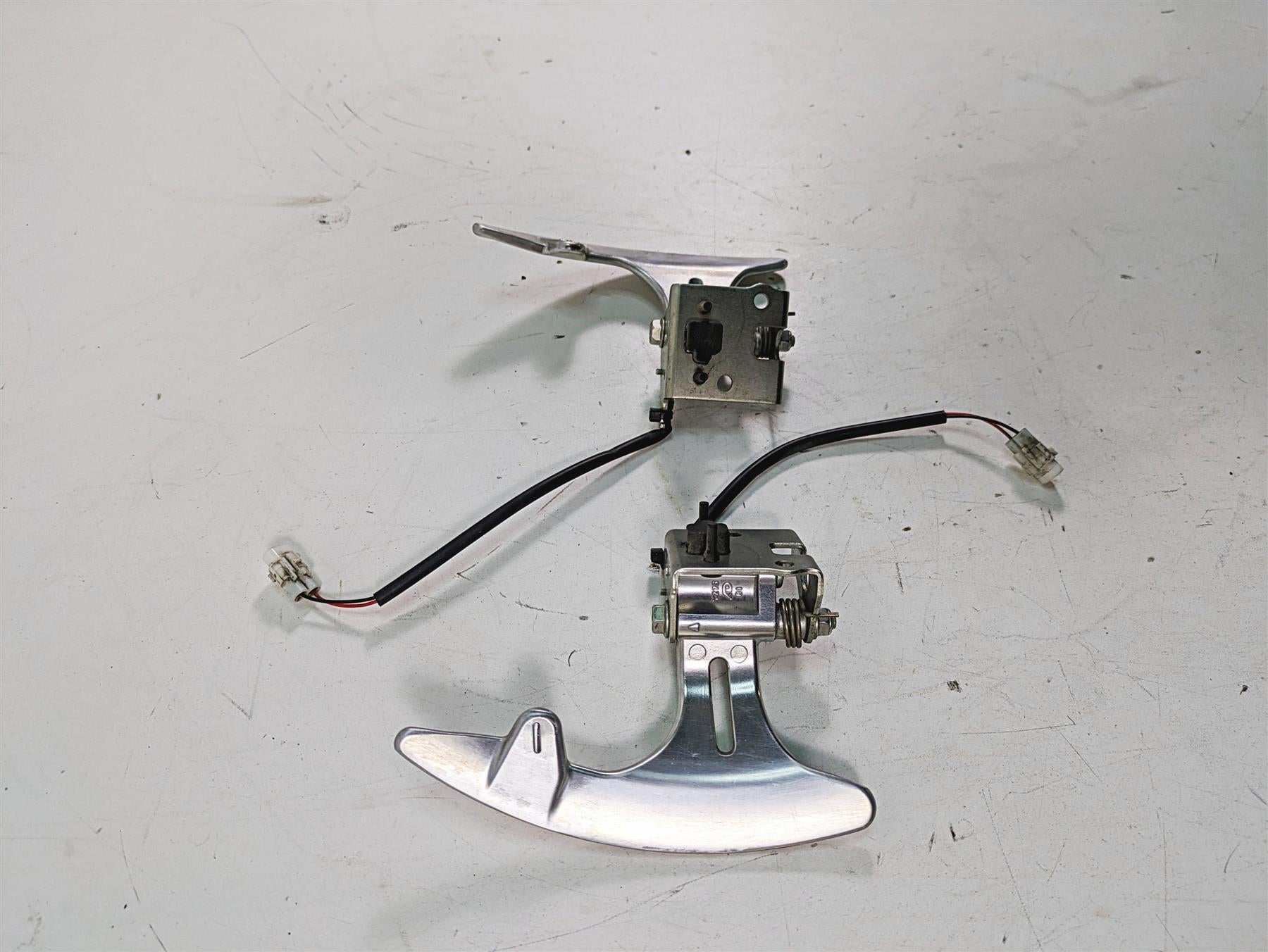 2019 Yamaha YXZ1000 R EPS SS SE Steering Wheel Mount Shift Paddles W 2HC-F3838-01-00 2HC-F3838-02-00 S B57-2380A-00-00 B57-2380B-00-00 {{ shop.shopifyCountryName }} - Mototech271