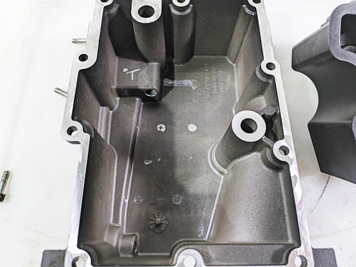 2017 Harley Dyna FXDB Street Bob Oil Pan Bottom Transmission Cover 26071-02 {{ shop.shopifyCountryName }} - Mototech271