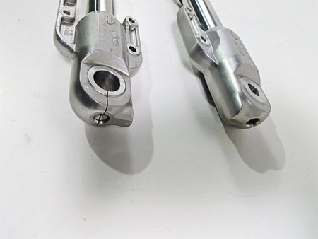 2006 Harley VRSCR Street V-Rod Front Fork Leg Set Straight 46774-06 46775-06 {{ shop.shopifyCountryName }} - Mototech271