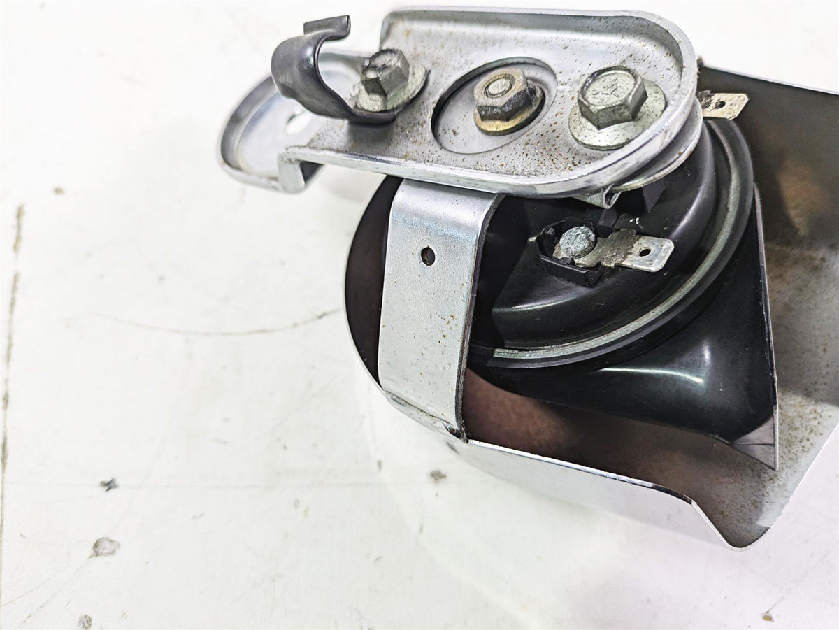 2004 Harley Softail FLSTF Fat Boy Horn & Cover 61300478A {{ shop.shopifyCountryName }} - Mototech271
