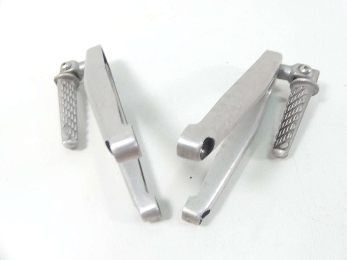 1999 Buell X1 Lightning Rear Passenger Pillion Footpeg Foot Peg Set N0405.KYT {{ shop.shopifyCountryName }} - Mototech271