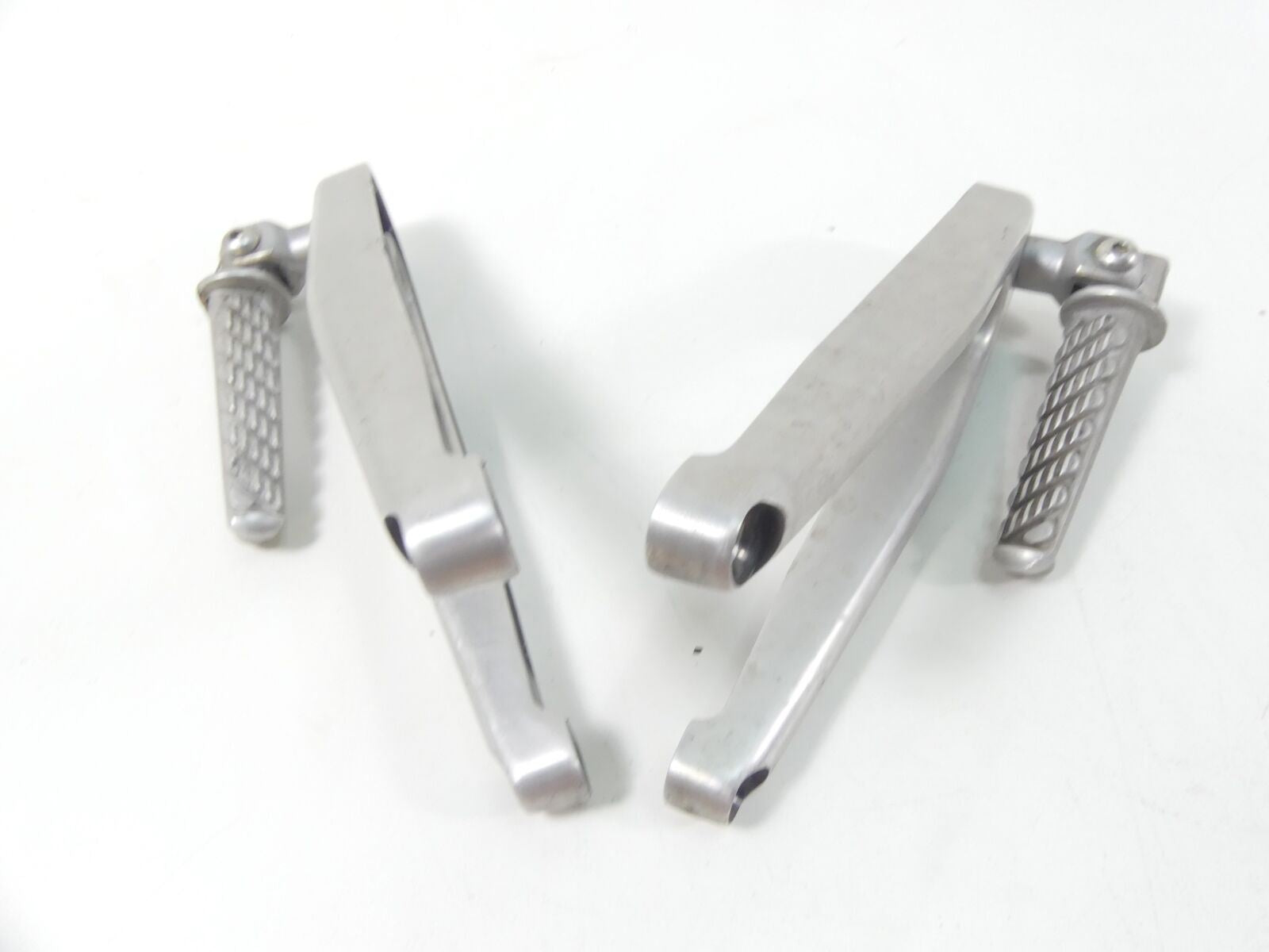 1999 Buell X1 Lightning Rear Passenger Pillion Footpeg Foot Peg Set N0405.KYT {{ shop.shopifyCountryName }} - Mototech271
