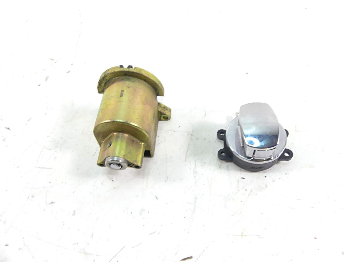 2010 Harley Touring FLHRC Road King Ignition Switch Steering Lock -Vin 71313-96A {{ shop.shopifyCountryName }} - Mototech271