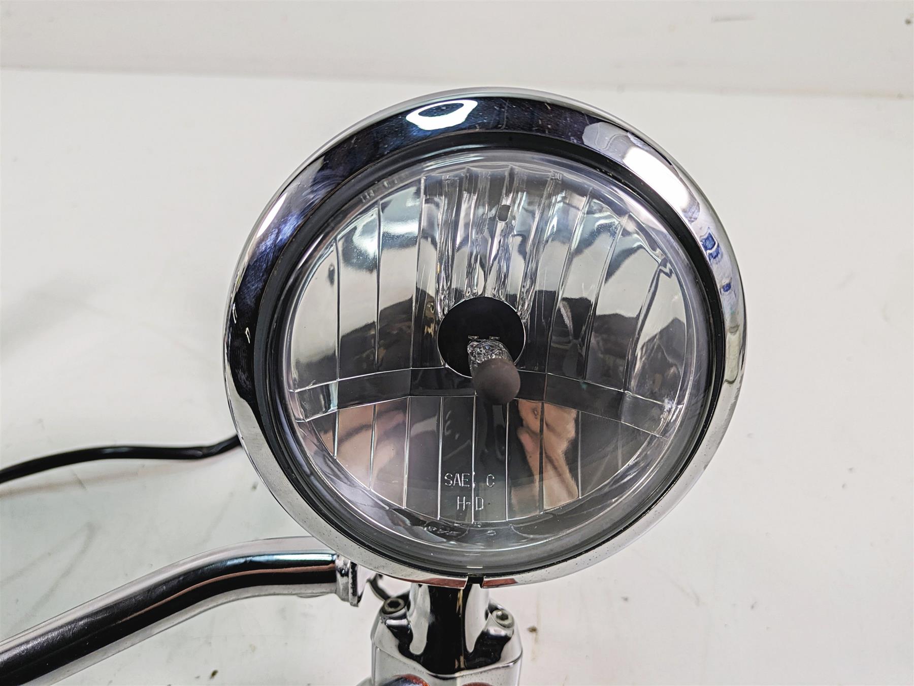 2006 Harley Touring FLHTCUI Electra Glide Front Spot Light Blinker Set 68712-94A {{ shop.shopifyCountryName }} - Mototech271