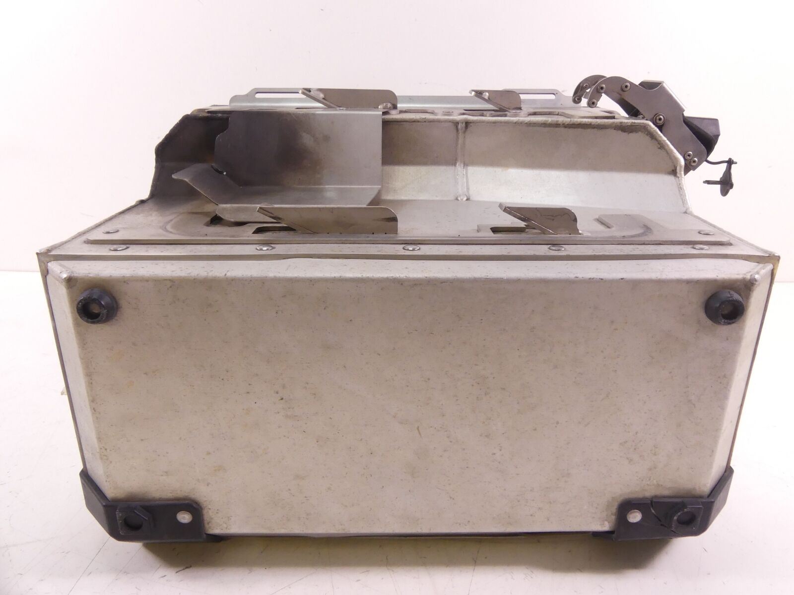 2008 BMW R1200GS K255 Adv Left Saddlebag Luggage Case Carrier 71607692173 {{ shop.shopifyCountryName }} - Mototech271