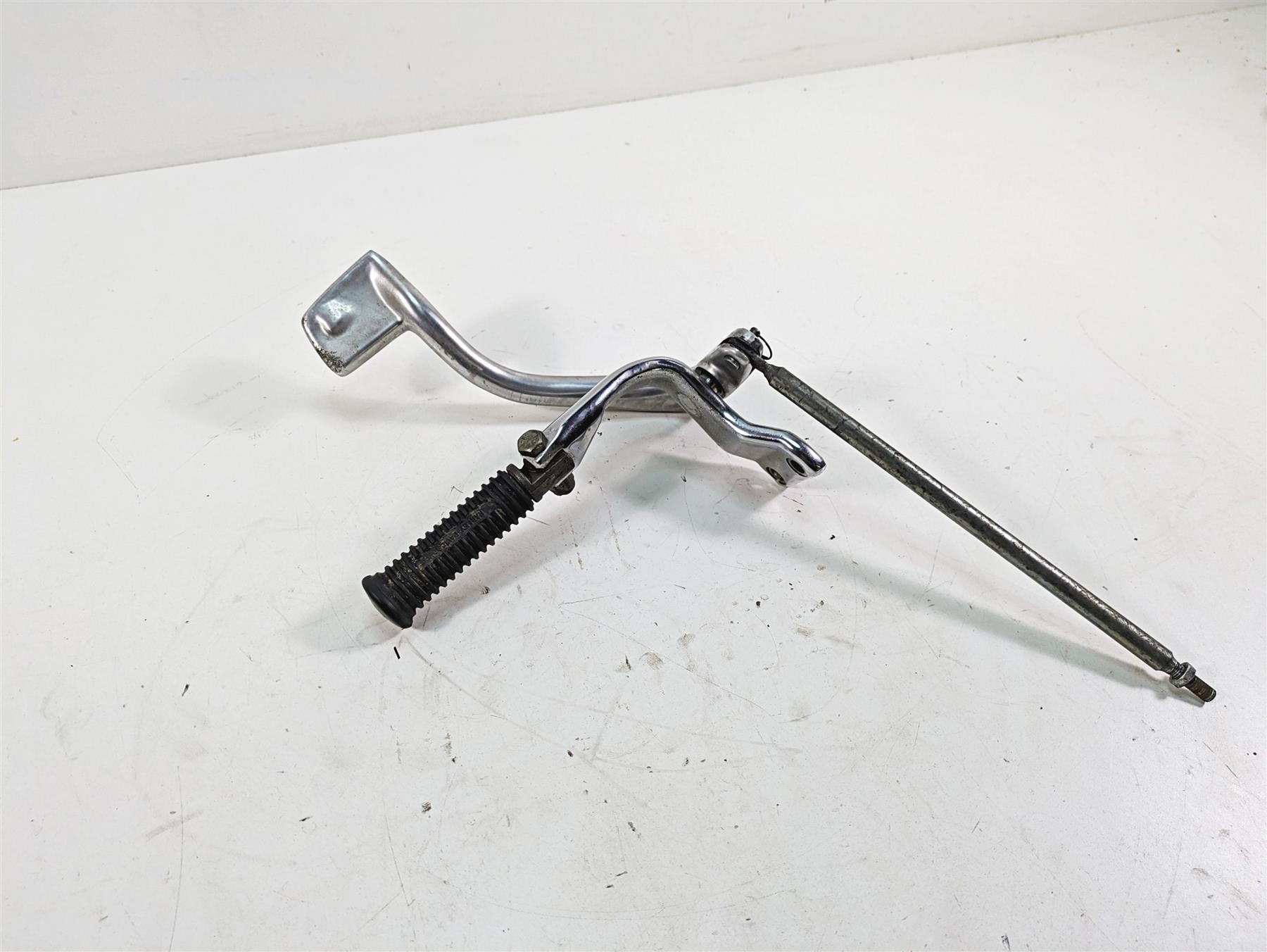 2005 Harley Dyna FXDL Low Rider Right Front Footpeg & Brake Ped Mid Set 50649-90 {{ shop.shopifyCountryName }} - Mototech271