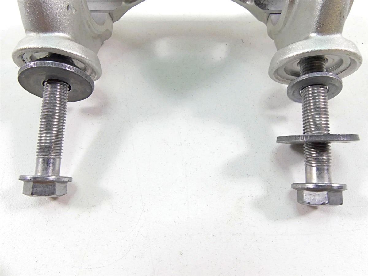 2022 Triumph Speed Triple 1200 RS Handlebar Riser Holder Clamp Set T2045126 {{ shop.shopifyCountryName }} - Mototech271