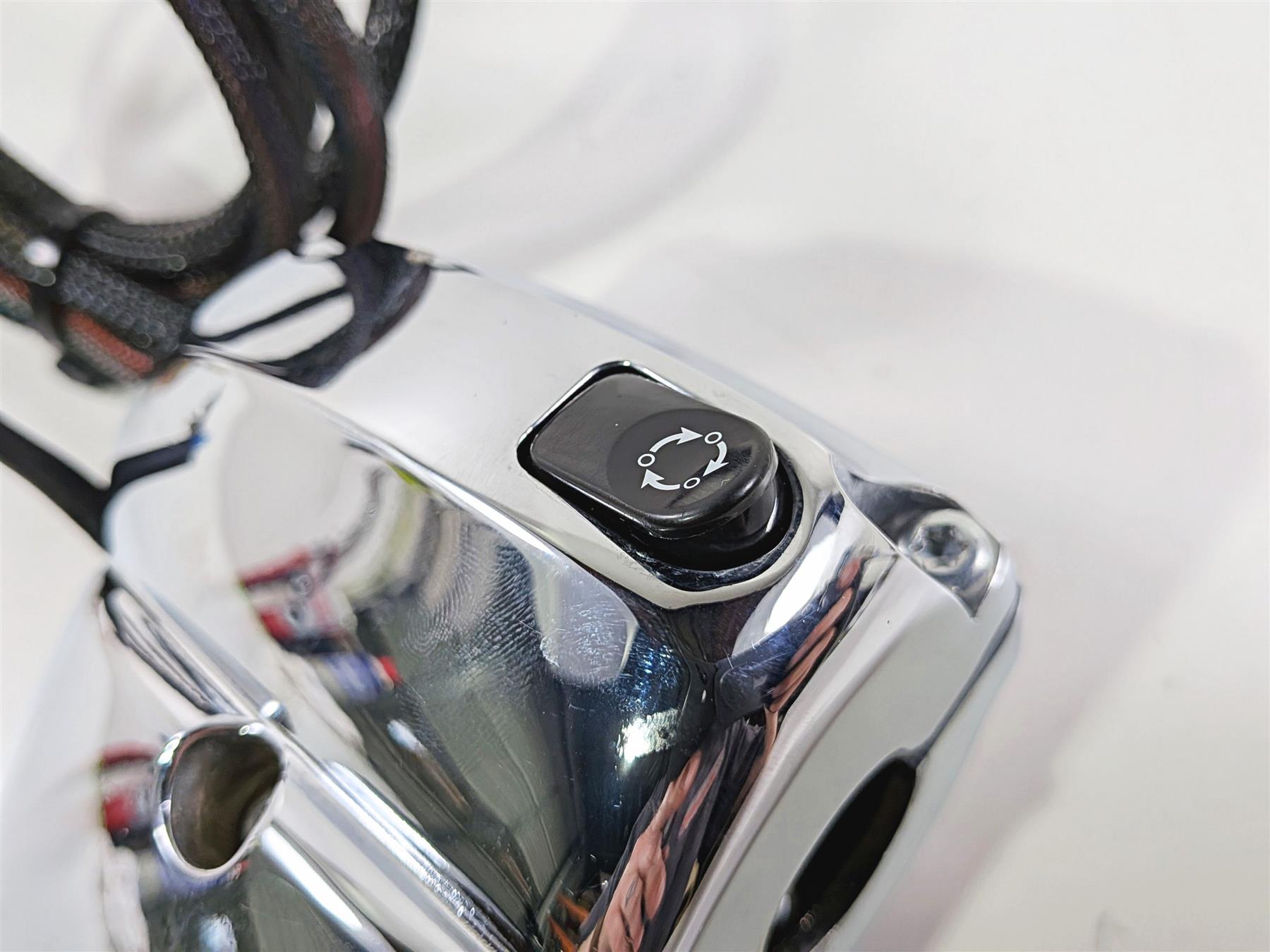 2015 Indian Chieftain Left Hand Chrome Turn Signal Control Switch 4015197-Mototech271