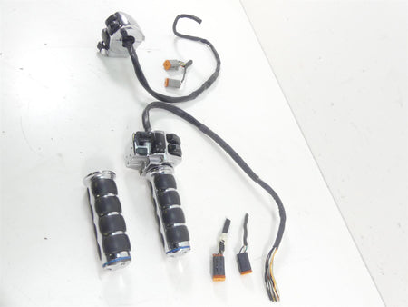 2002 Harley Touring FLHRCI Road King Chrome Hand Control Switch Set 71590-96 {{ shop.shopifyCountryName }} - Mototech271