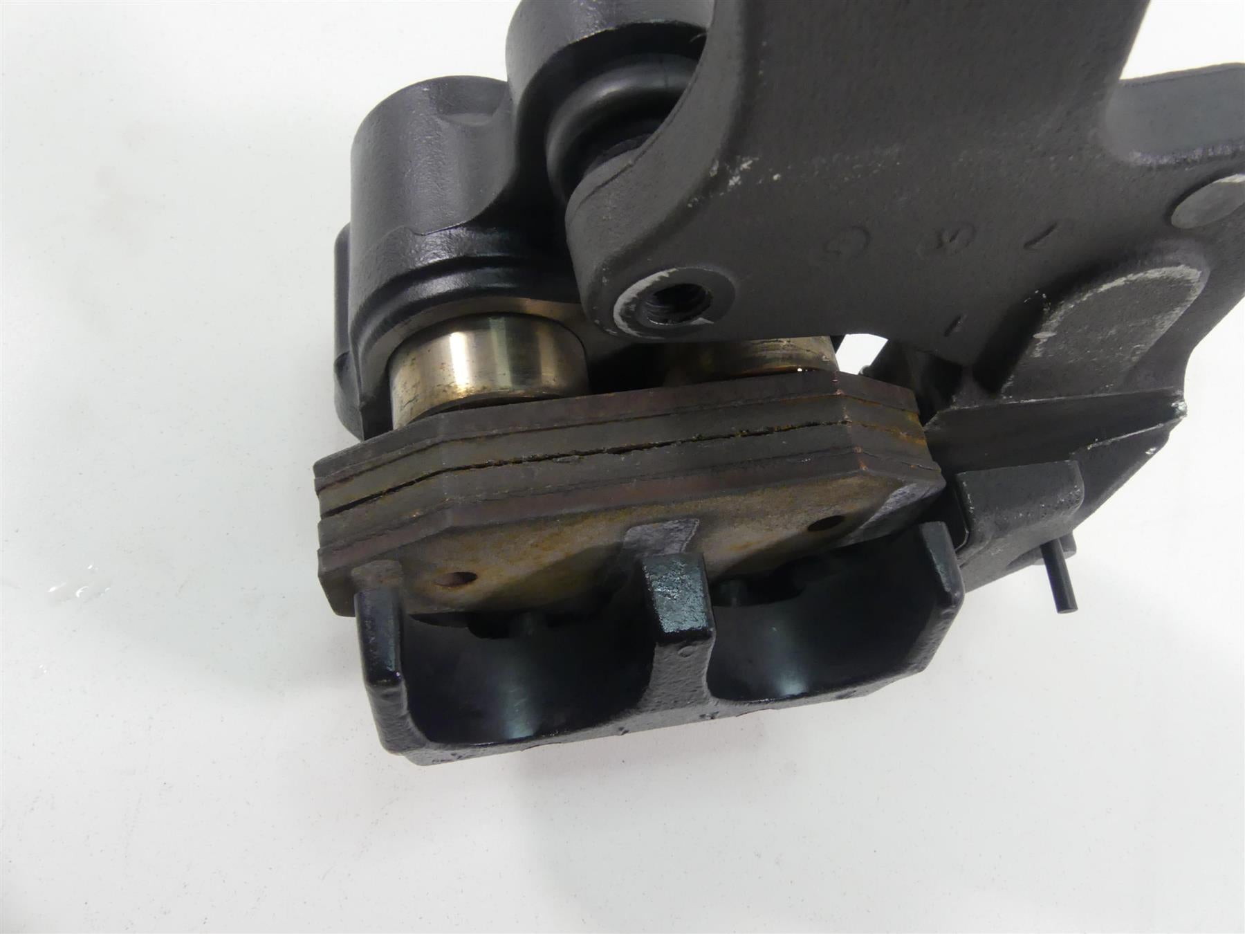 2018 Harley FXBRS Softail Breakout Rear Brake Caliper & Bracket 41300192 {{ shop.shopifyCountryName }} - Mototech271