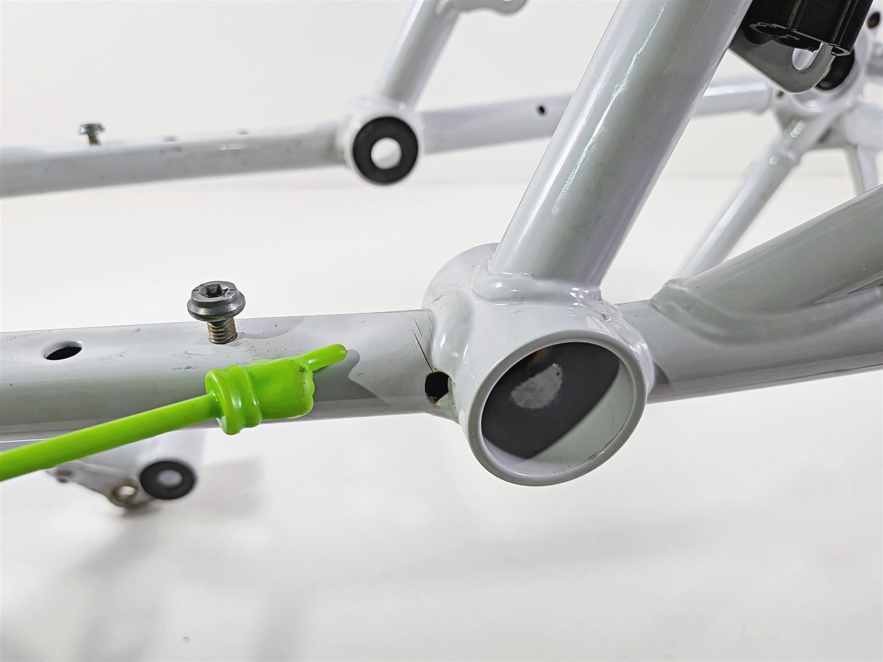 2019 BMW R1250GS K50 Bent White Main Frame Chassis With Texas Salvage Title 46519444973 {{ shop.shopifyCountryName }} - Mototech271