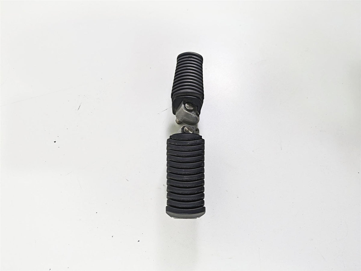 2006 BMW R1200GS K255 Adv Rear Passenger Footpeg Foot Peg Set - Read 46717664225 {{ shop.shopifyCountryName }} - Mototech271