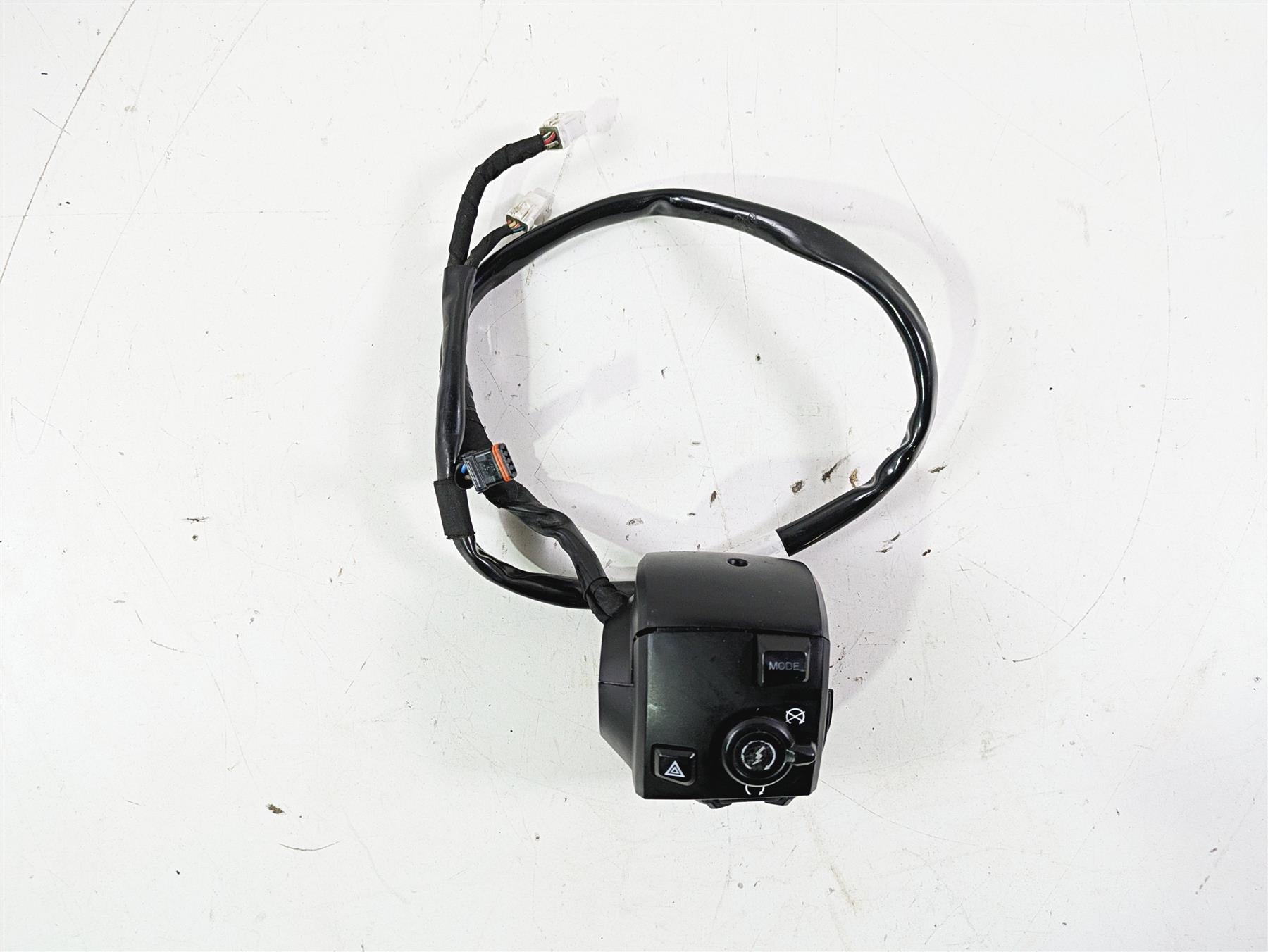 2022 Harley RA1250 S Pan America Right Hand Control Switch 71500523A {{ shop.shopifyCountryName }} - Mototech271