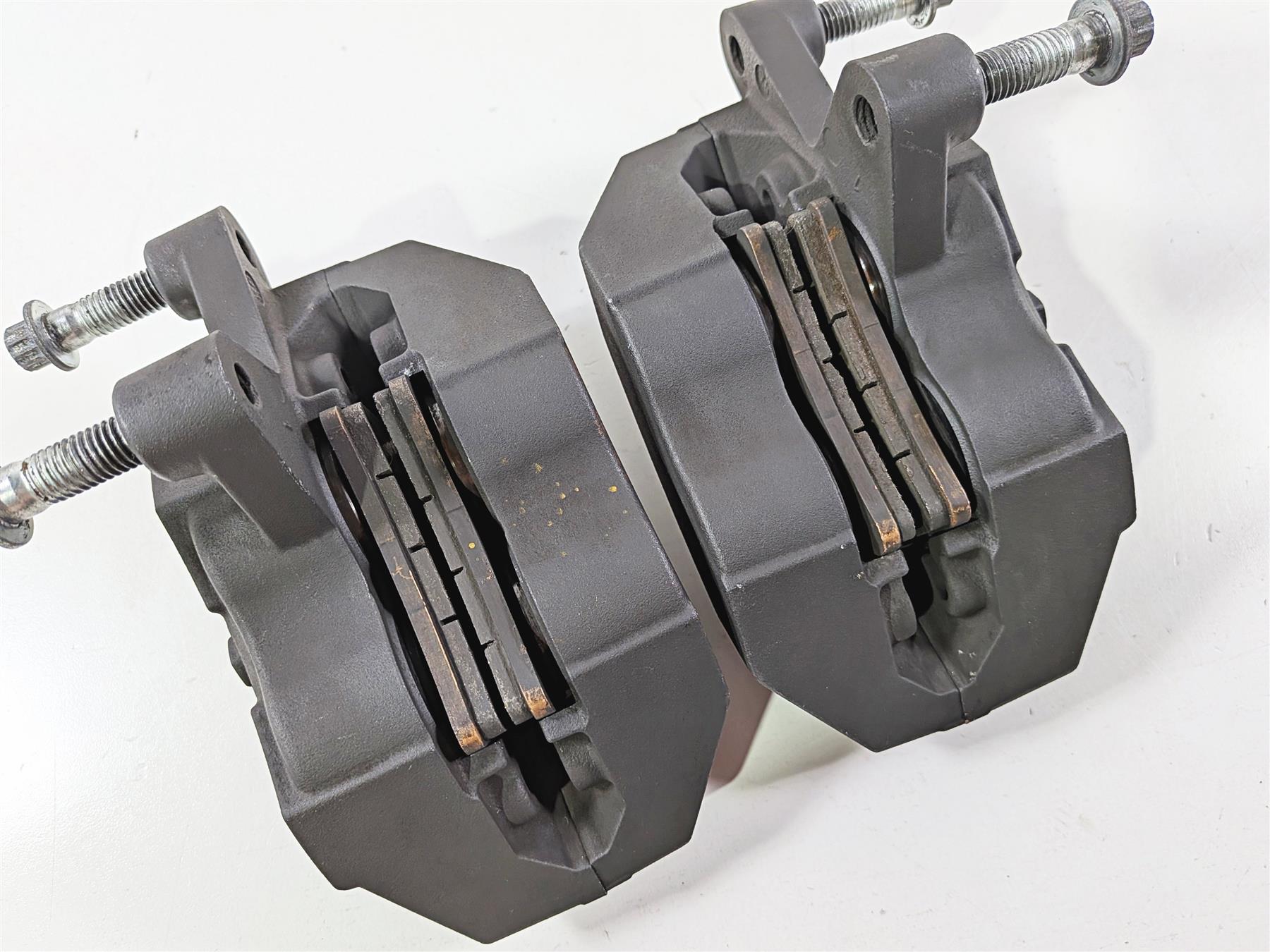 2009 Harley Davidson XR1200 Sportster Front Brake Caliper Set 42943-08 42944-08-Mototech271