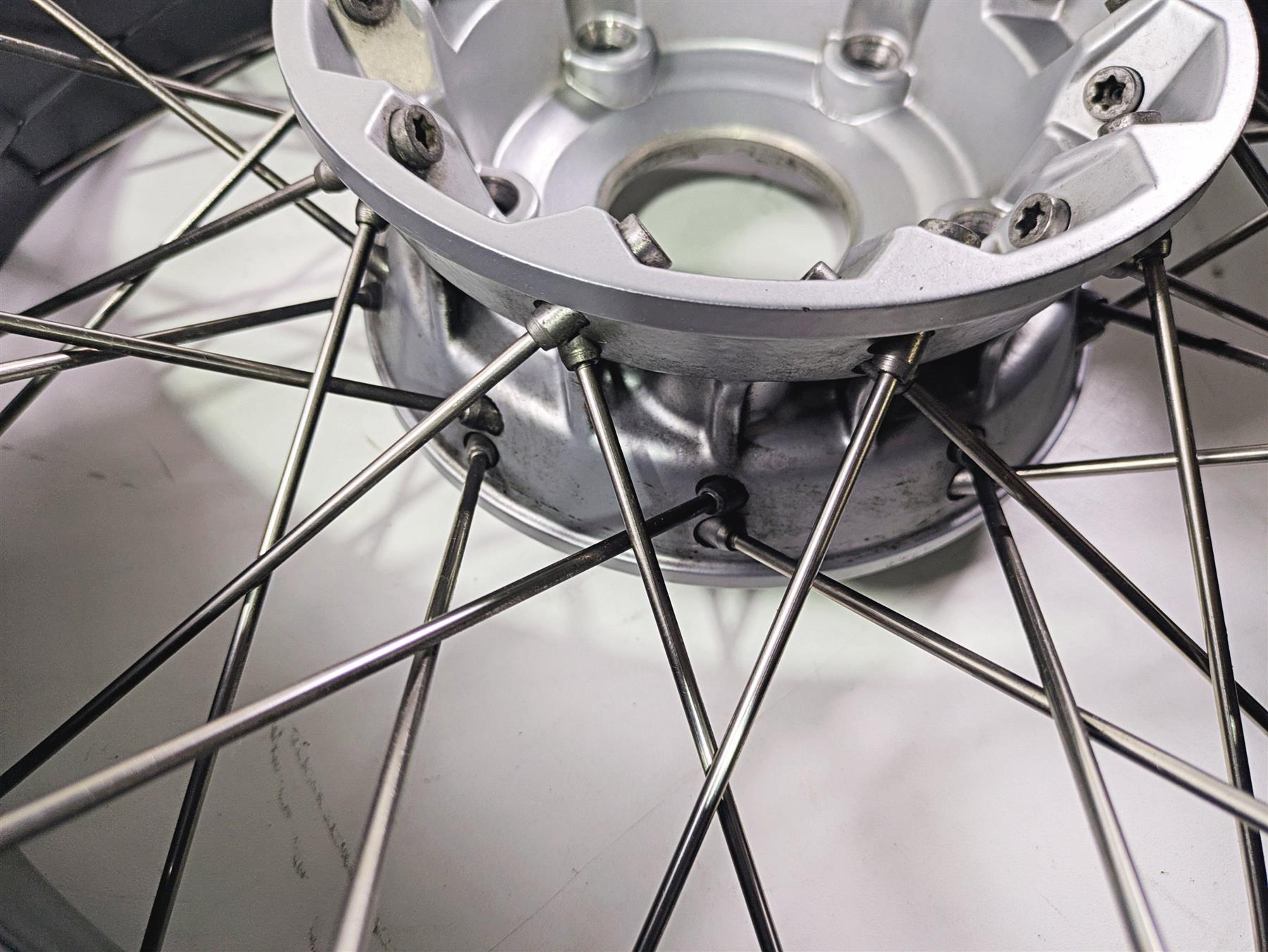 2010 BMW R1200GS K25 Rear Wheel Rim 17x4 Spoke Black Straight 36318553004 {{ shop.shopifyCountryName }} - Mototech271