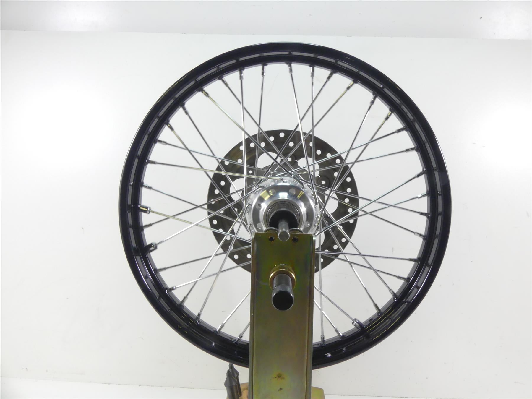 2013 Harley FXDWG Dyna Wide Glide Front Straigt 21x2.15 Spoke Wheel Rim 41325-10 {{ shop.shopifyCountryName }} - Mototech271