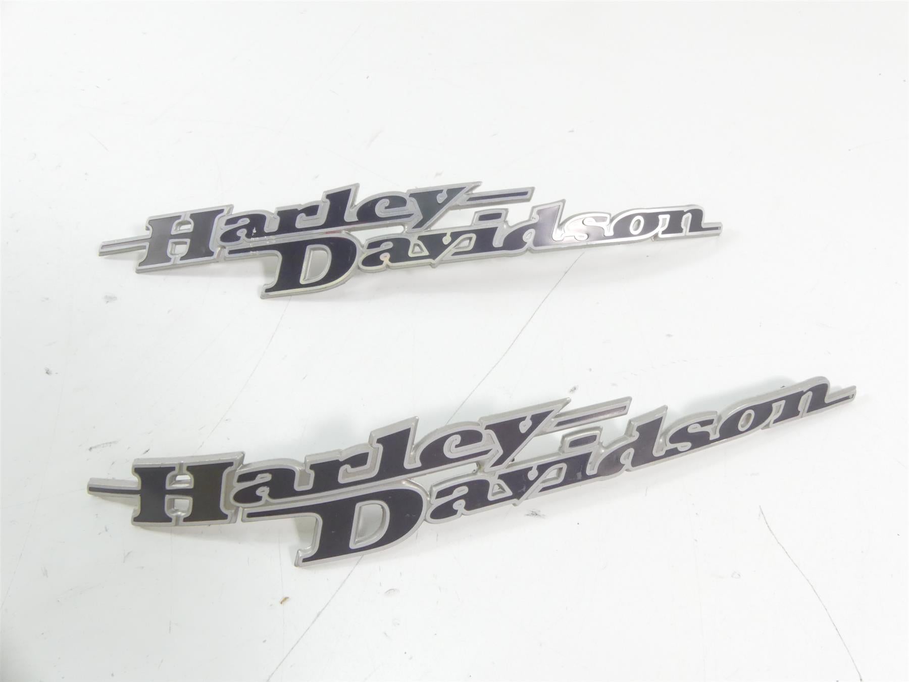 2014 Harley Touring FLHX Street Glide Fuel Tank Emblem Medallion Set 62435-11