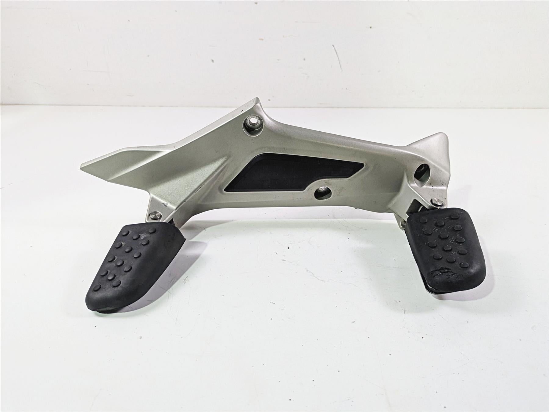 2014 BMW K1600 GTL K48 Right Footpeg Peg Mount Set 46718549080 46717728224 {{ shop.shopifyCountryName }} - Mototech271