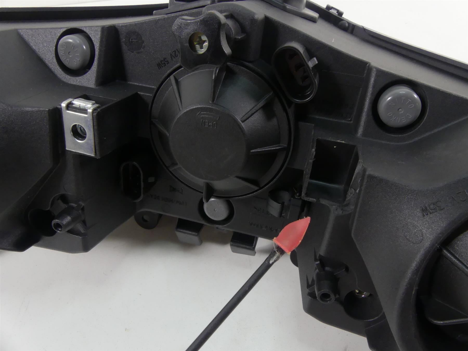 2019 Aprilia Tuono V4 RR Factory Headlight Head Light Lamp Lens - Read 2D000518 {{ shop.shopifyCountryName }} - Mototech271