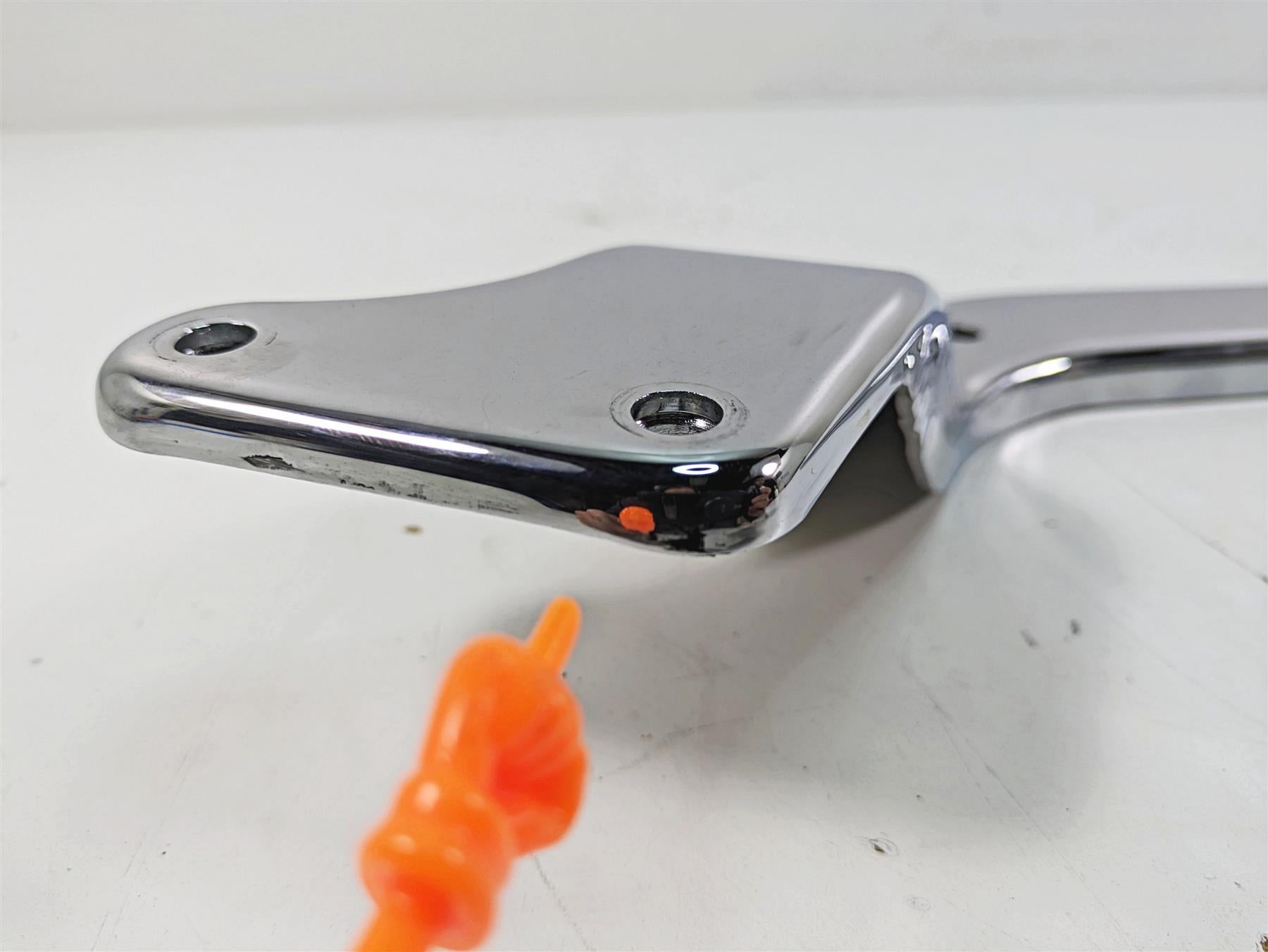 2000 Harley FXSTS Softail Springer Left Rear Fender Strut Cover 59969-00 {{ shop.shopifyCountryName }} - Mototech271