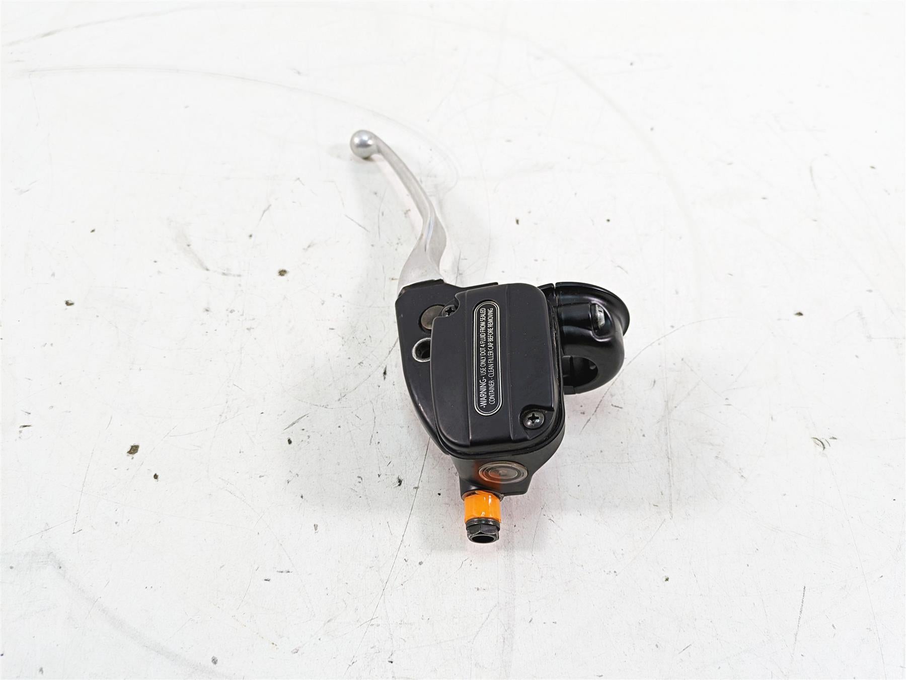 2008 Harley FLHTCU Electra Glide Dual Disc Front Brake Master Cylinder 44551-08F {{ shop.shopifyCountryName }} - Mototech271