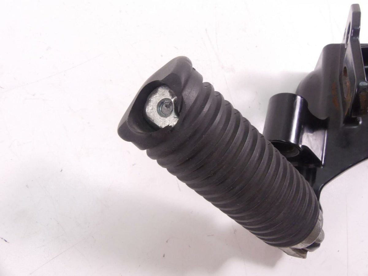 2009 Harley FXCW Softail Rocker Left Front Footpeg Foot Peg Shifter Set 33683-07 {{ shop.shopifyCountryName }} - Mototech271