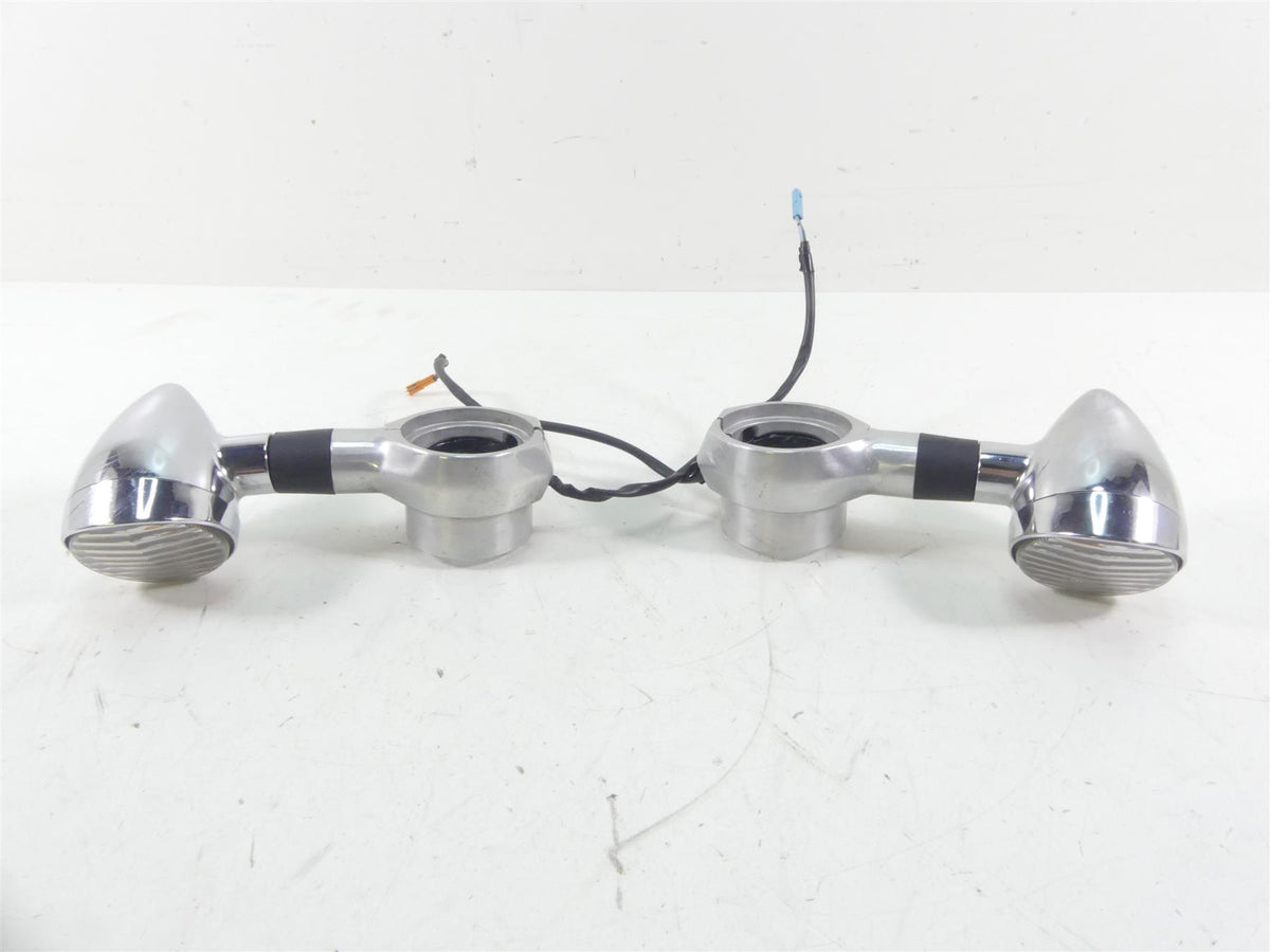 2005 Honda V-Twin VTX1800 S3 Front Blinker Turn Signal & Clamp Set 33450-MCV-N11 {{ shop.shopifyCountryName }} - Mototech271
