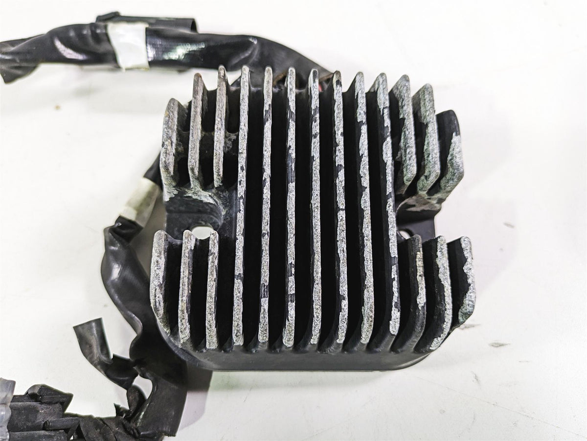 2018 Indian Chieftain Dark Horse Rectifier Voltage Regulator 4014300 4019661 {{ shop.shopifyCountryName }} - Mototech271