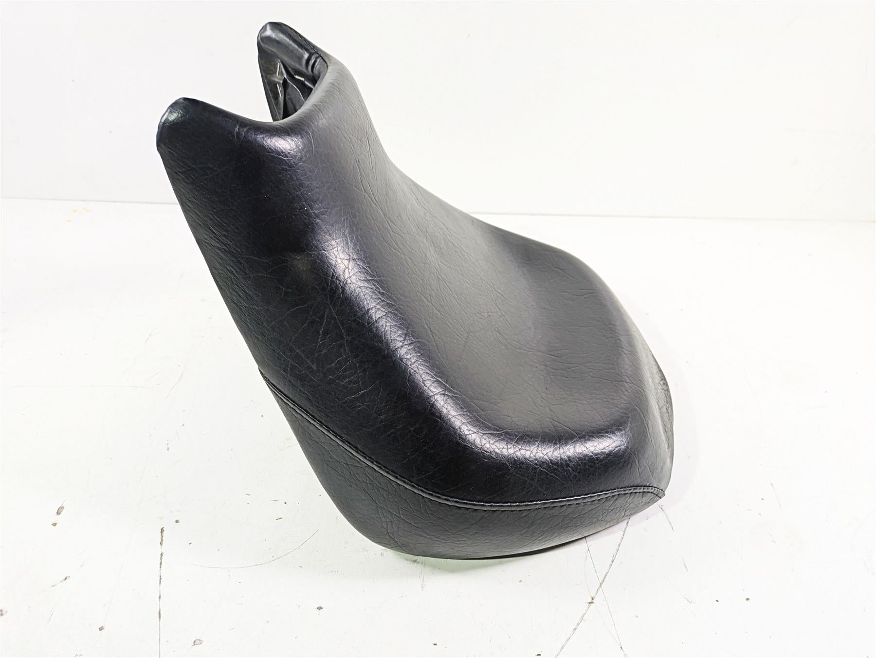 2002 Honda V-Twin VTX1800 C Front Rider Seat Saddle 77200-MCH-000 {{ shop.shopifyCountryName }} - Mototech271
